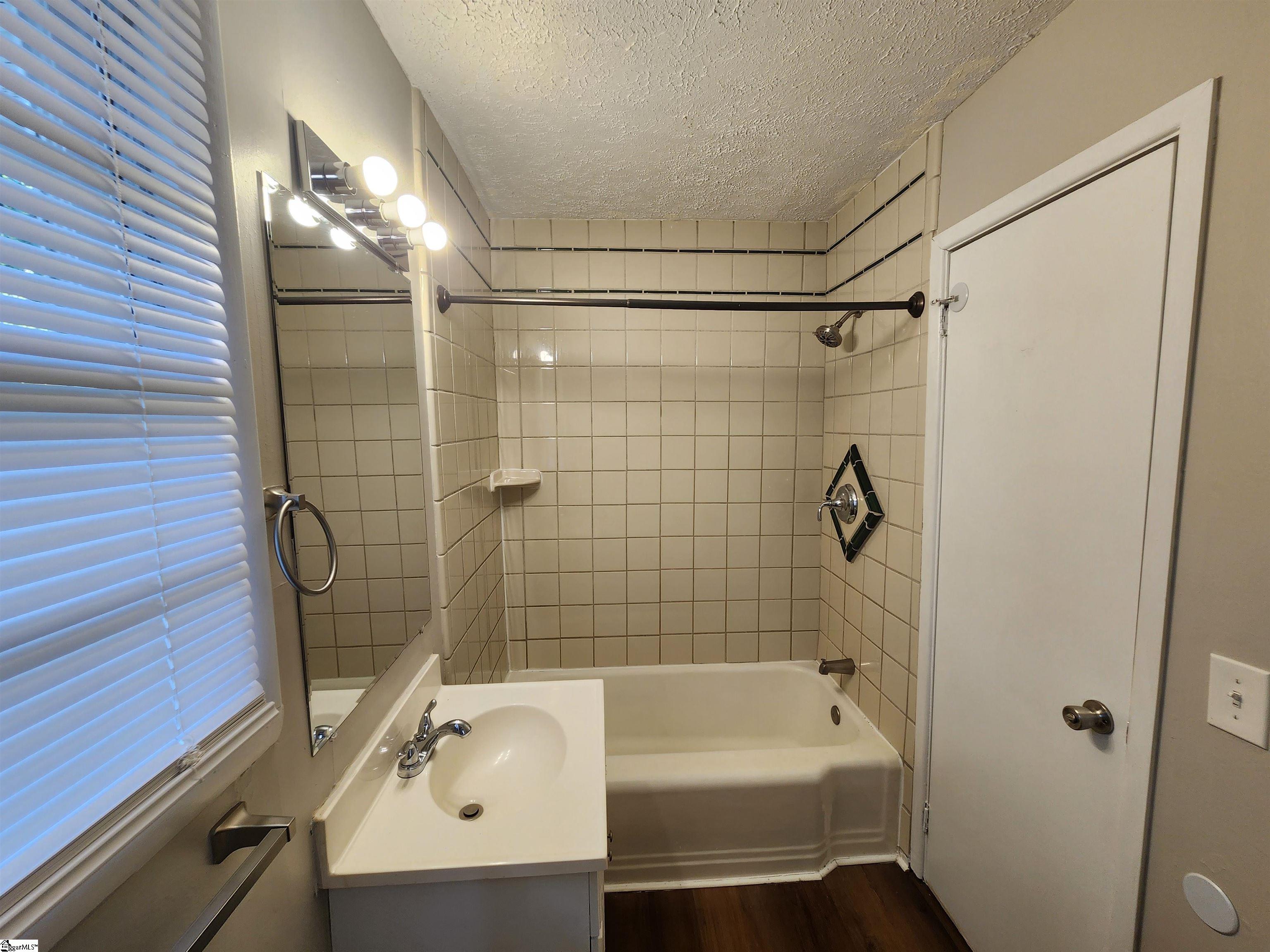 28 Kay Drive Property Photo 7