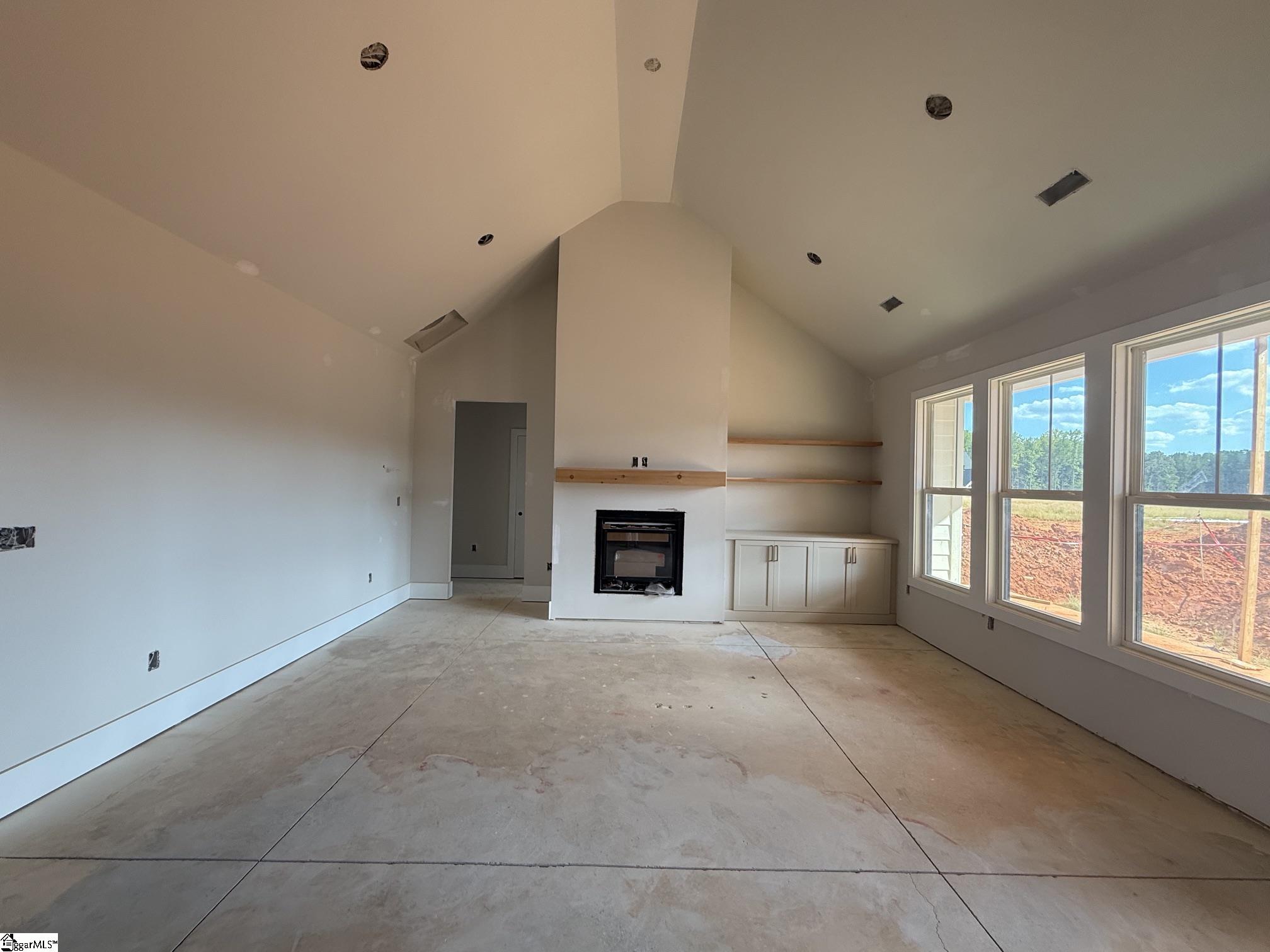 4029 Hollybank Drive Property Photo 5