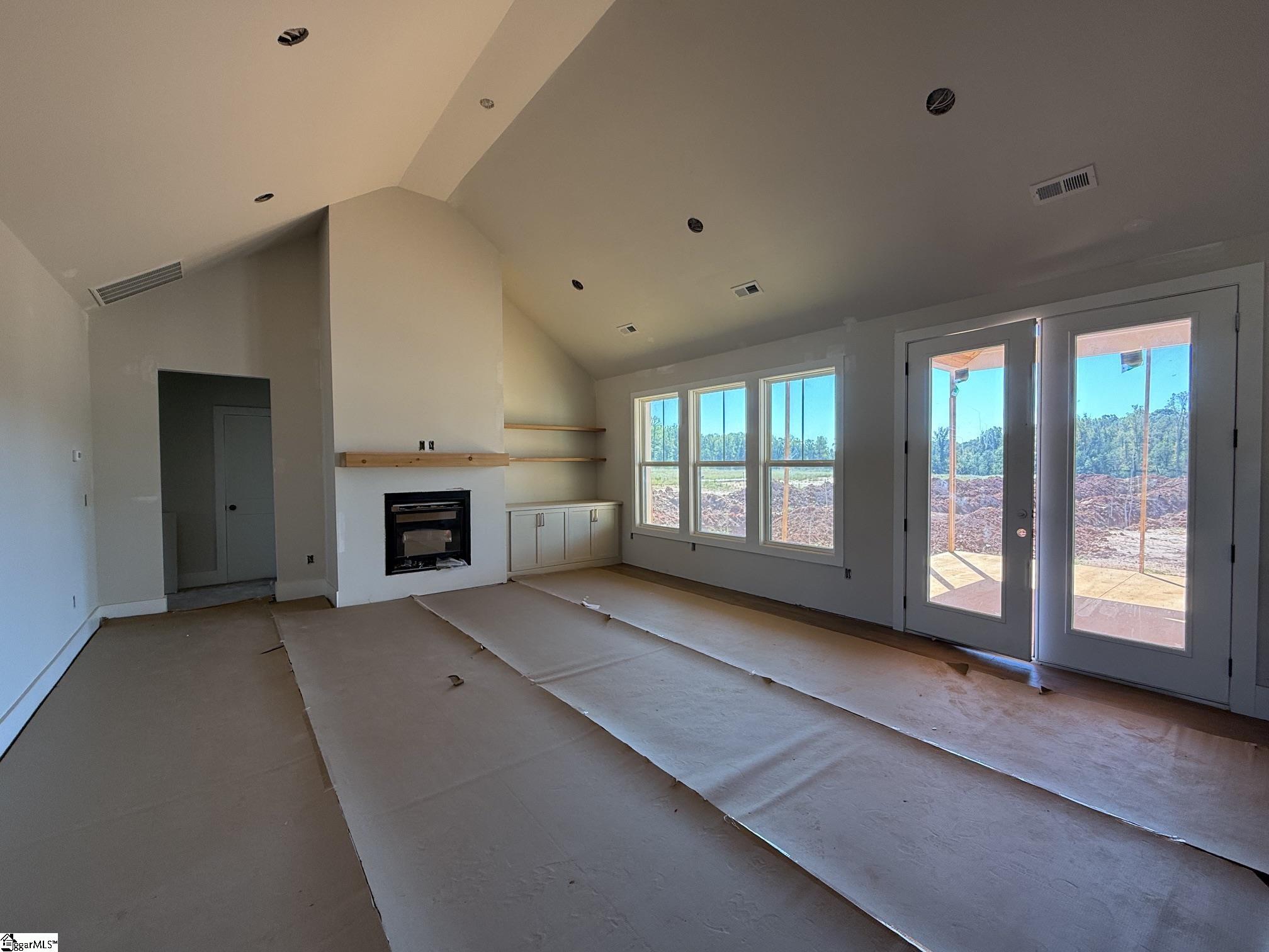 4029 Hollybank Drive Property Photo 6