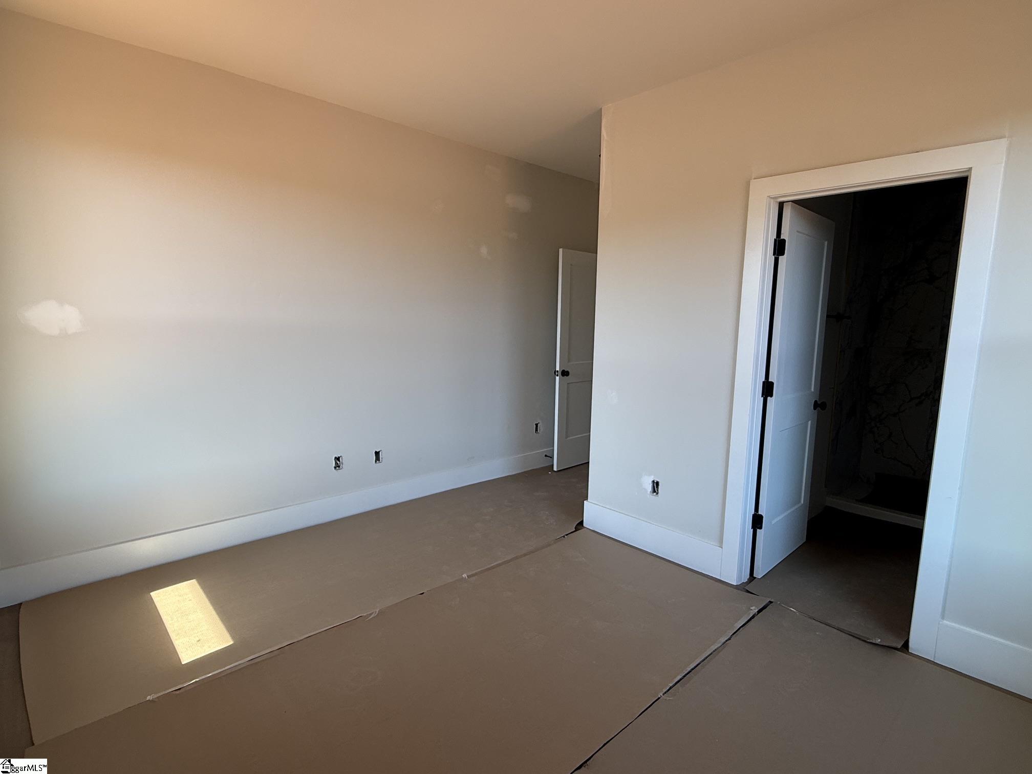 4029 Hollybank Drive Property Photo 12