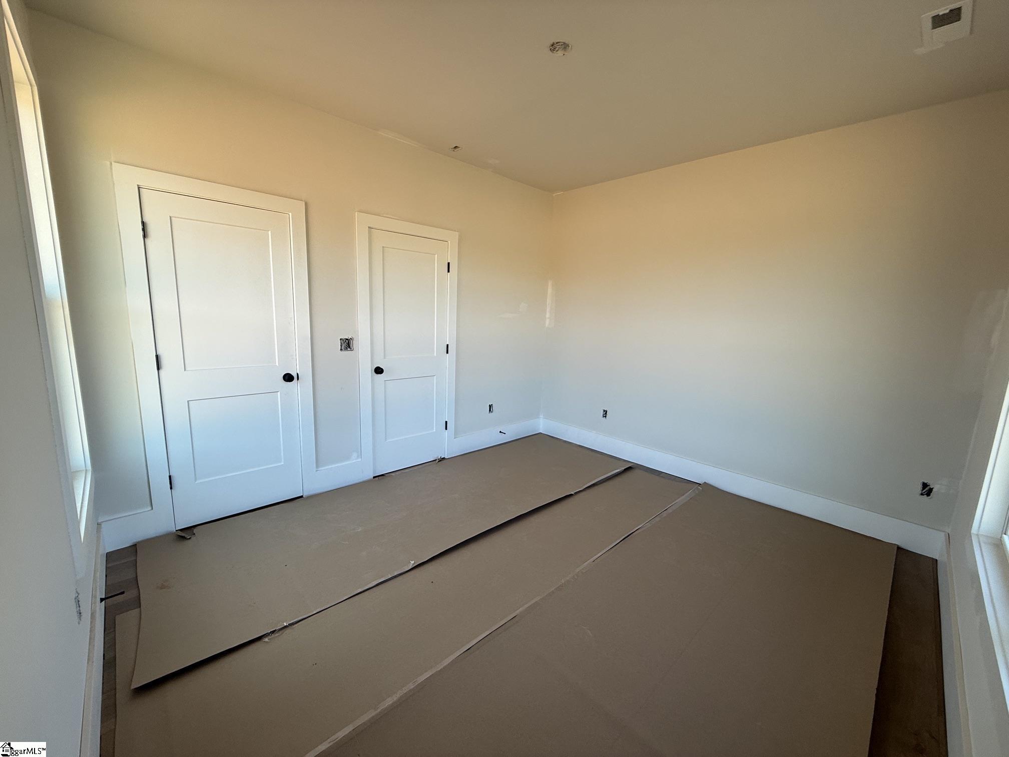 4029 Hollybank Drive Property Photo 14