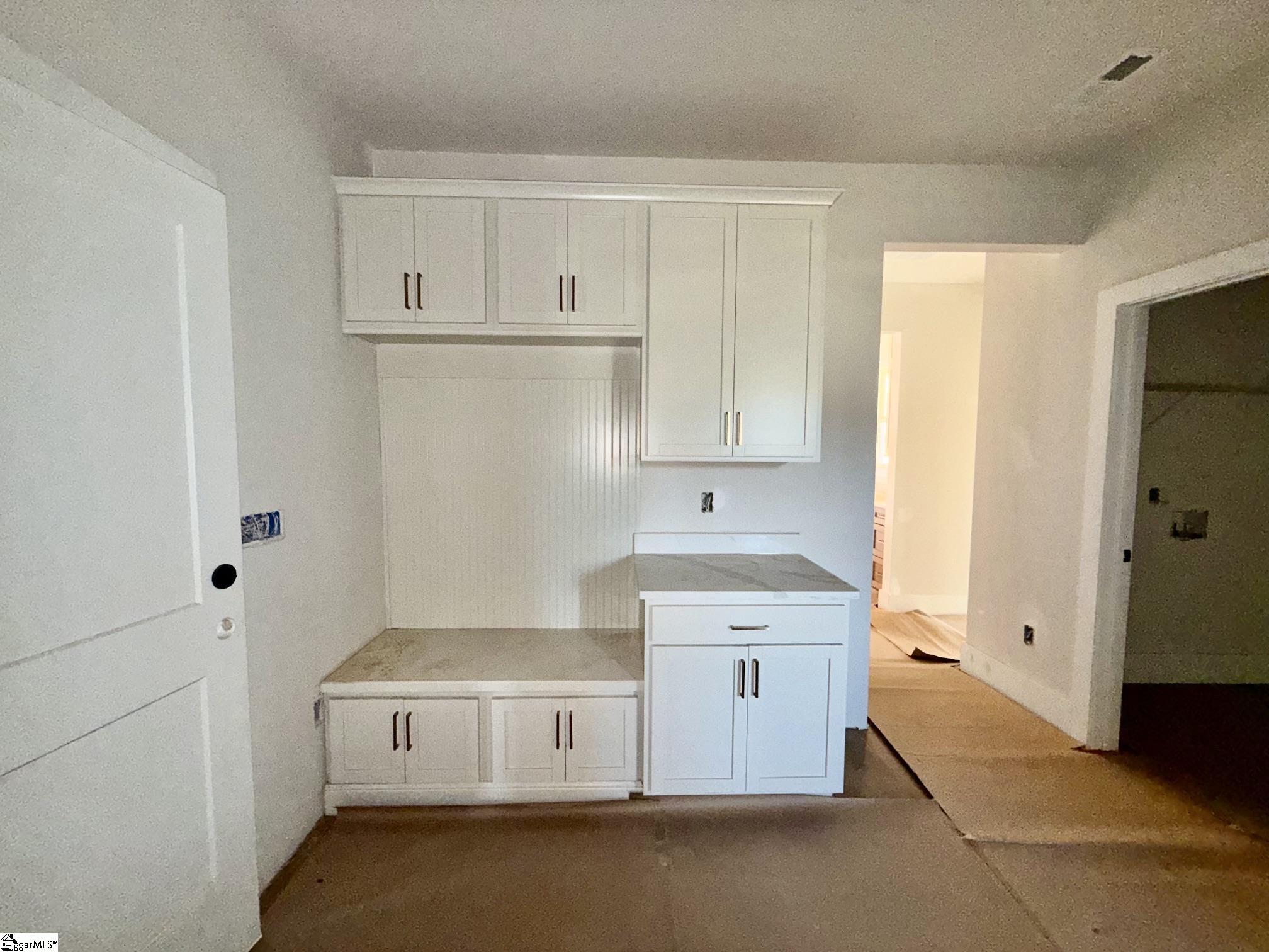 4029 Hollybank Drive Property Photo 18