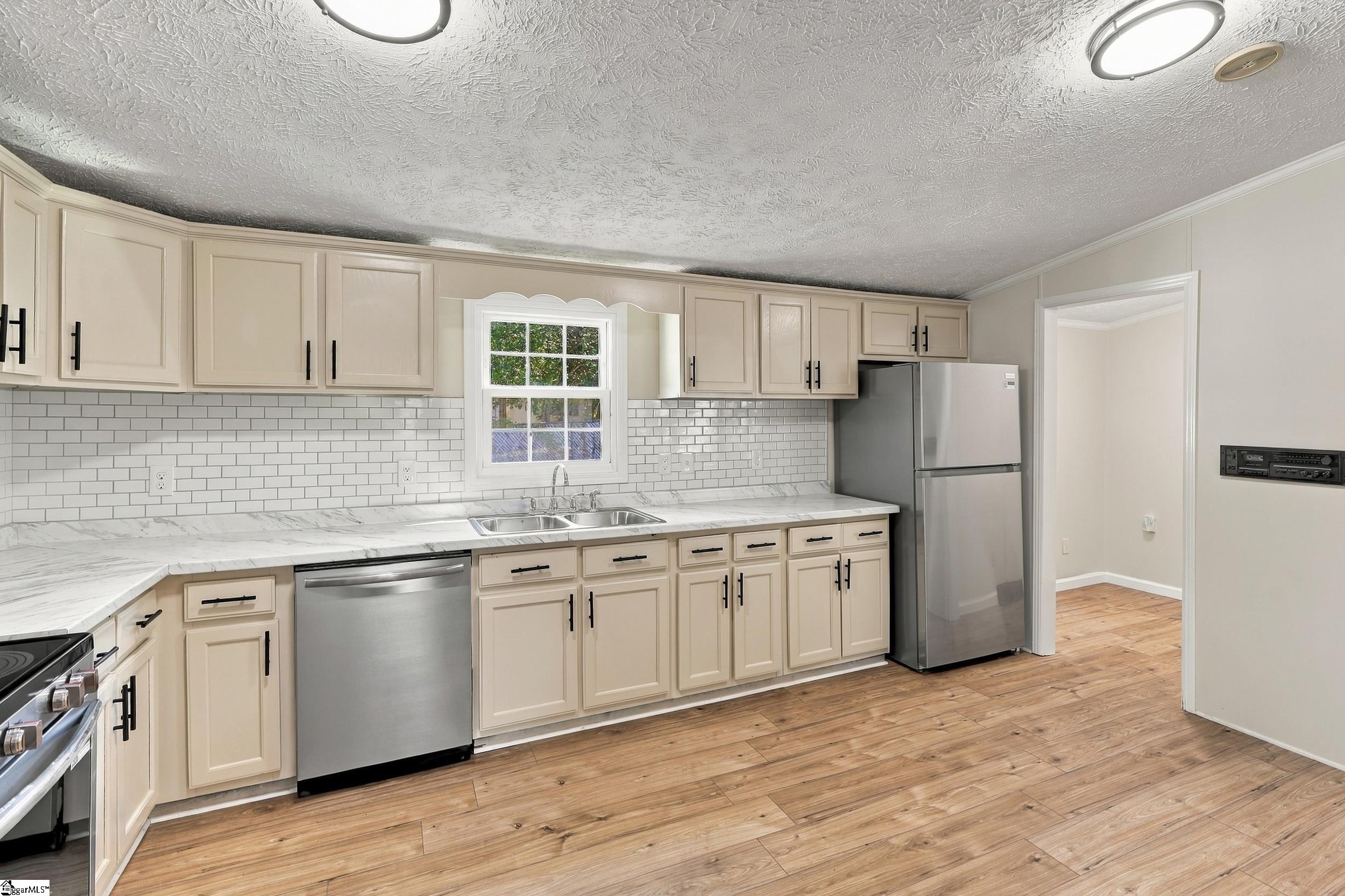 309 Brentwood Circle Property Photo 10