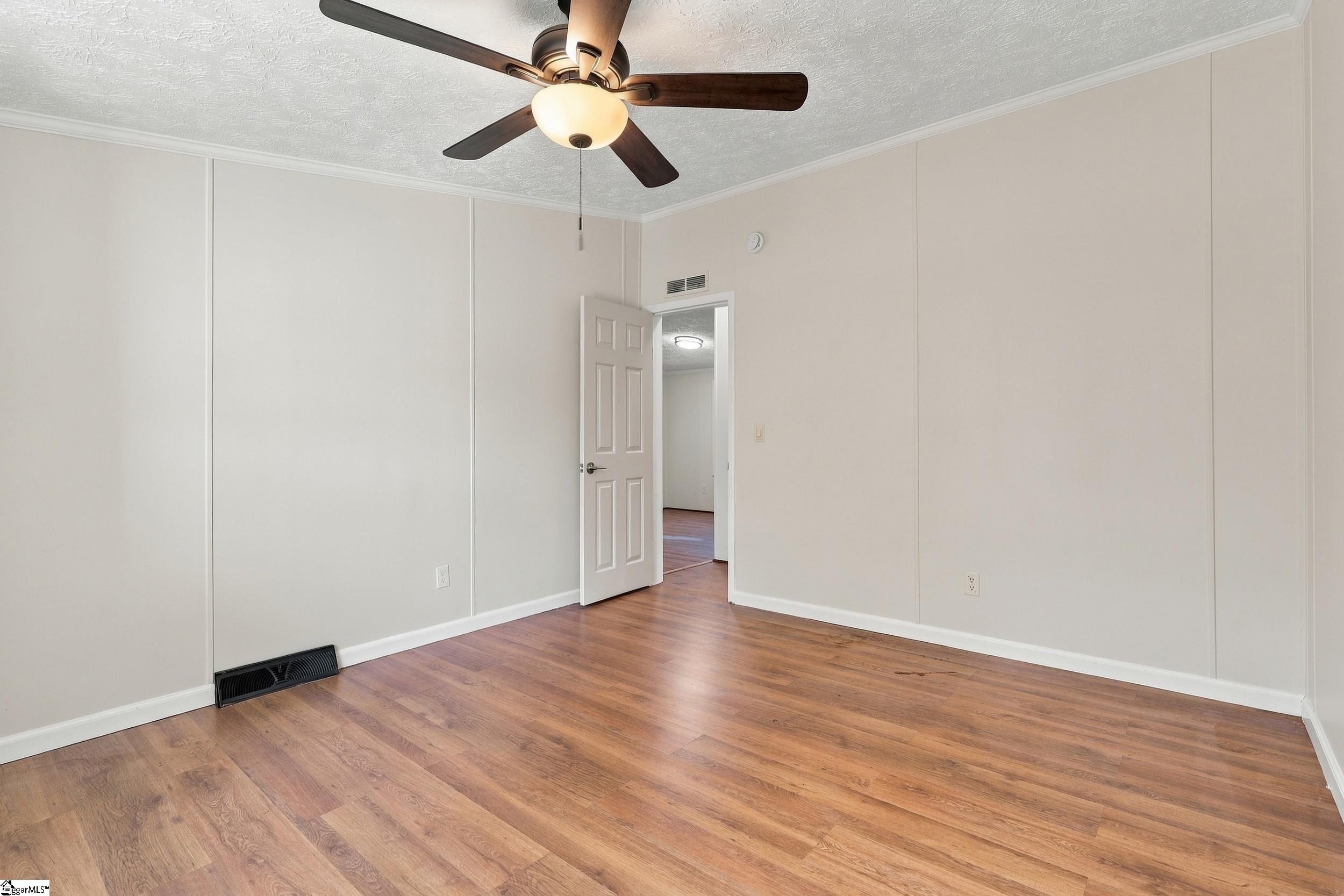 309 Brentwood Circle Property Photo 18