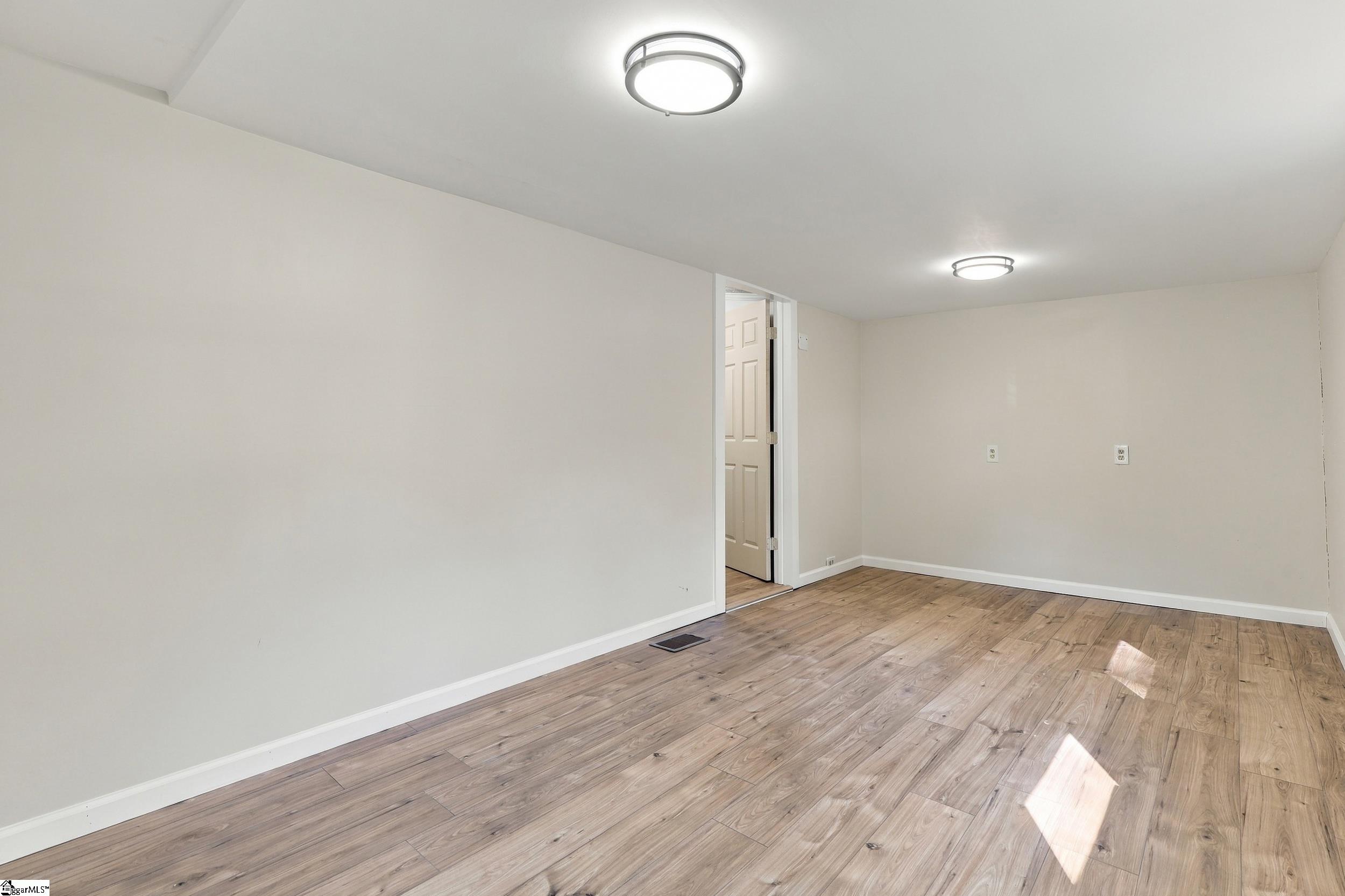 309 Brentwood Circle Property Photo 23