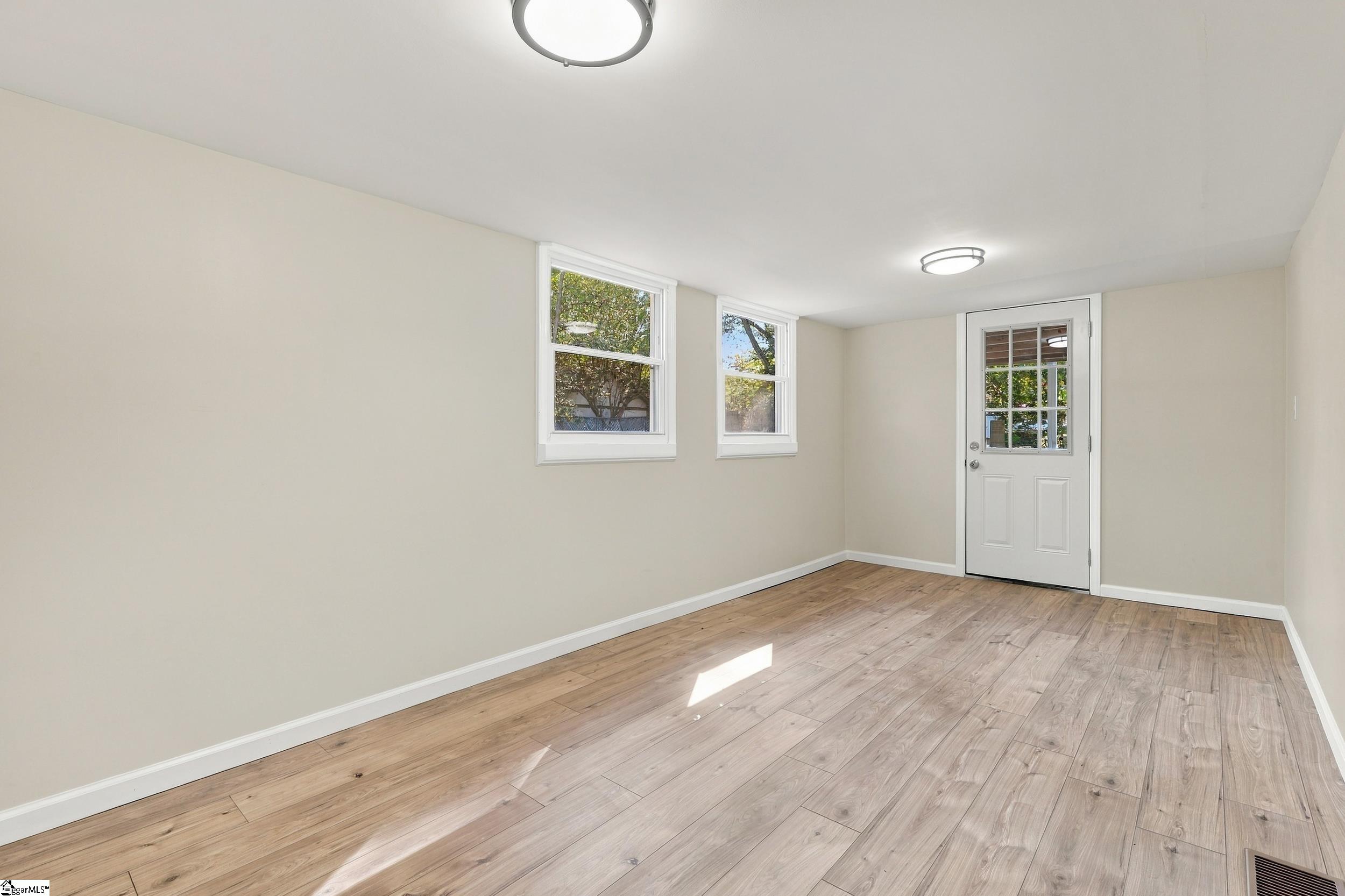 309 Brentwood Circle Property Photo 24