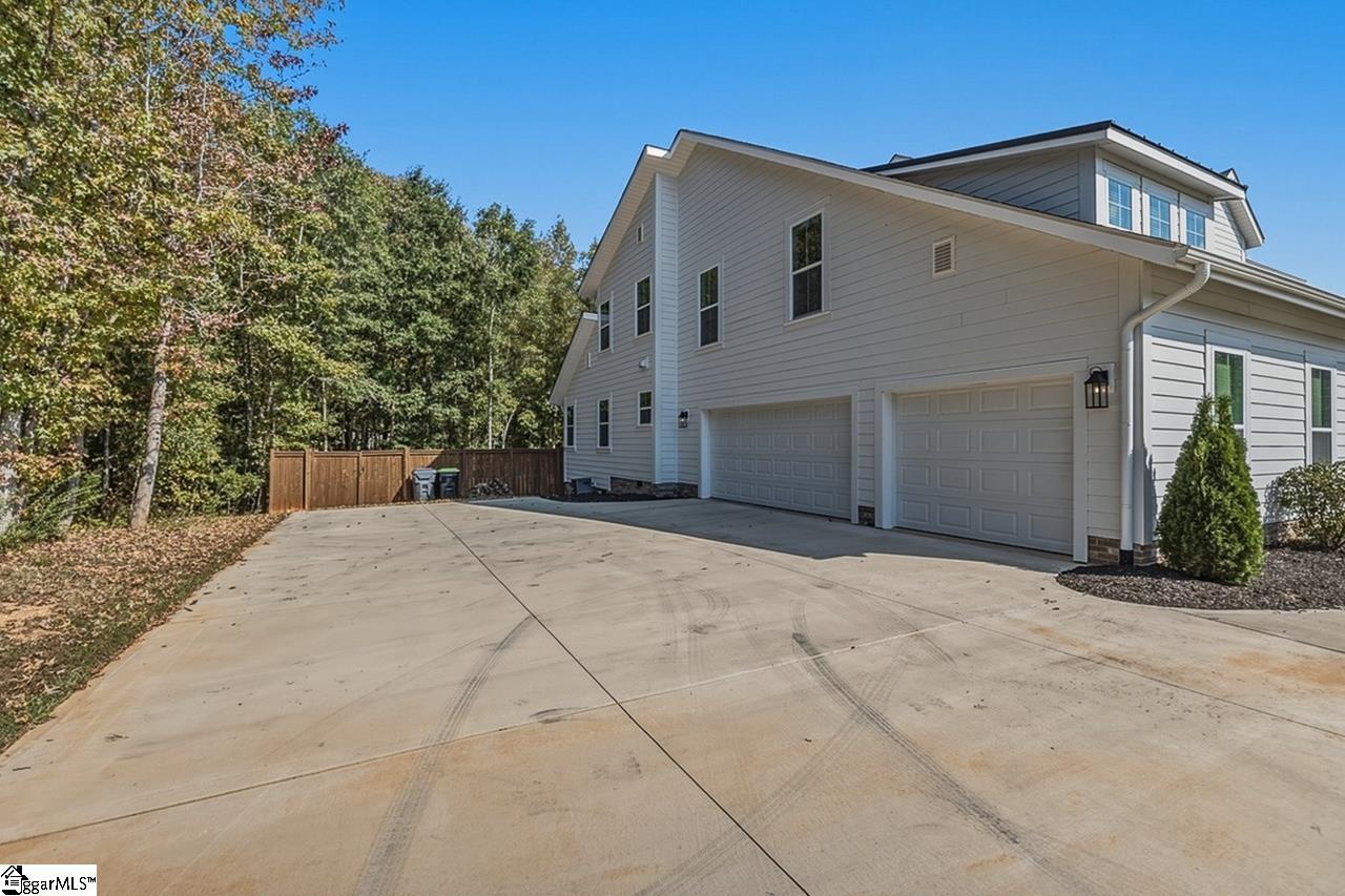 119 Lipizzaner Court Property Photo 31