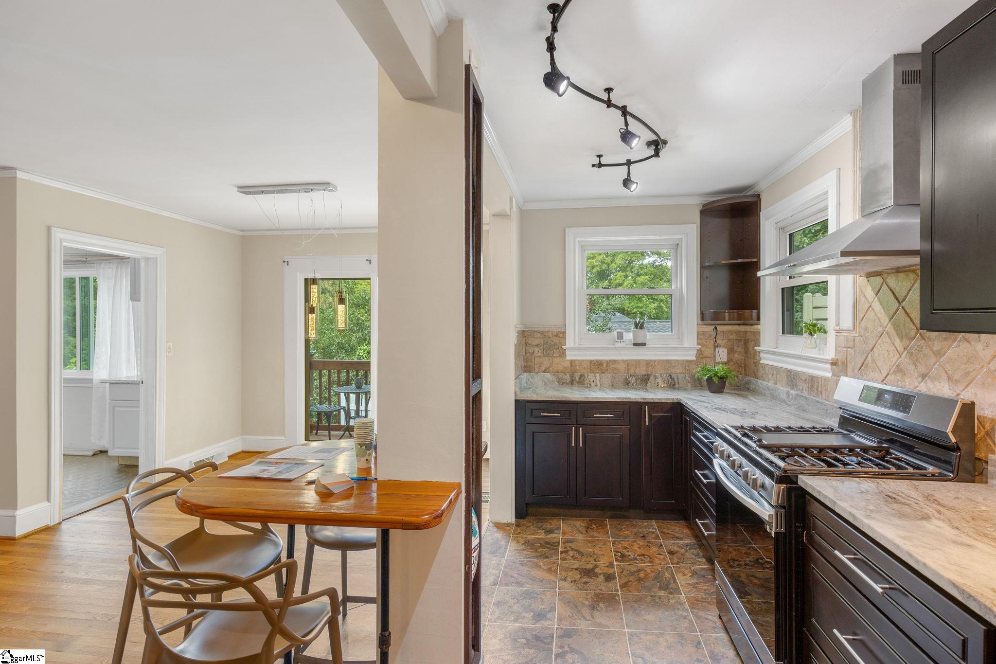 34 Brookside Circle Property Photo 6