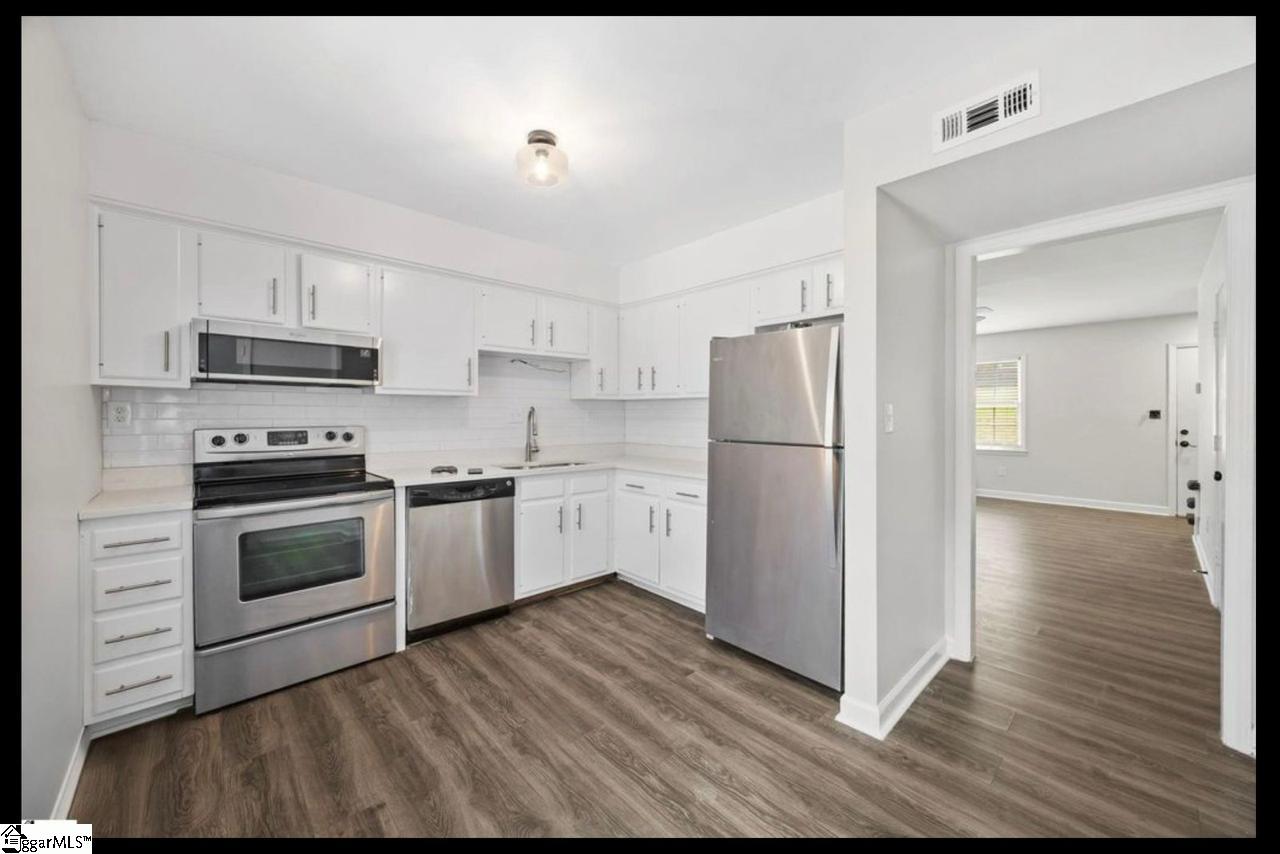 1436 D Dover Road Property Photo 7