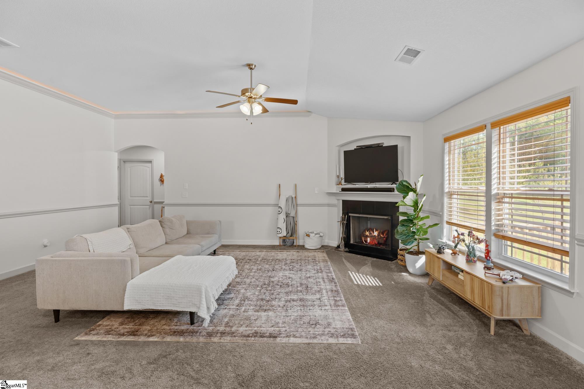 377 Danleigh Way Property Photo 4