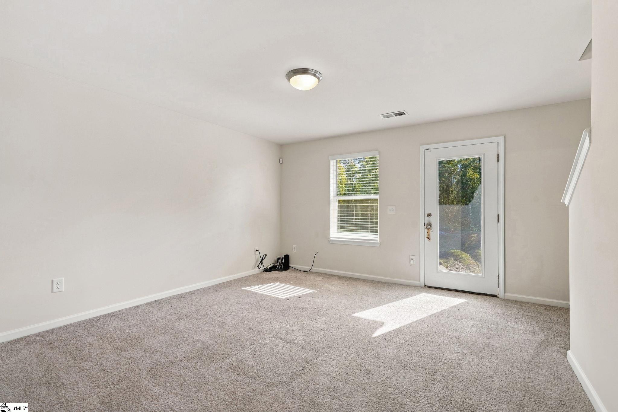 103 Cedar Oak Lane Property Photo 13
