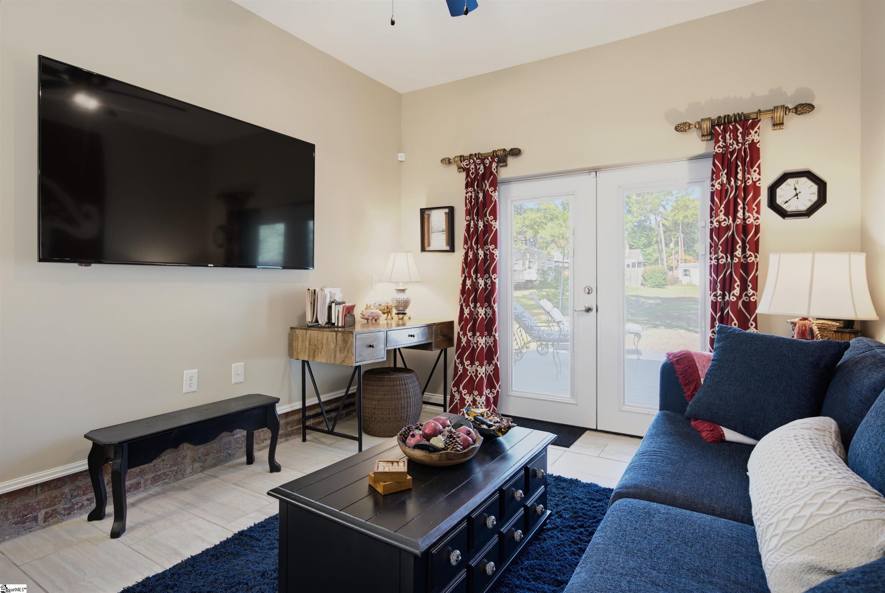 111 S Pliney Circle Property Photo 13