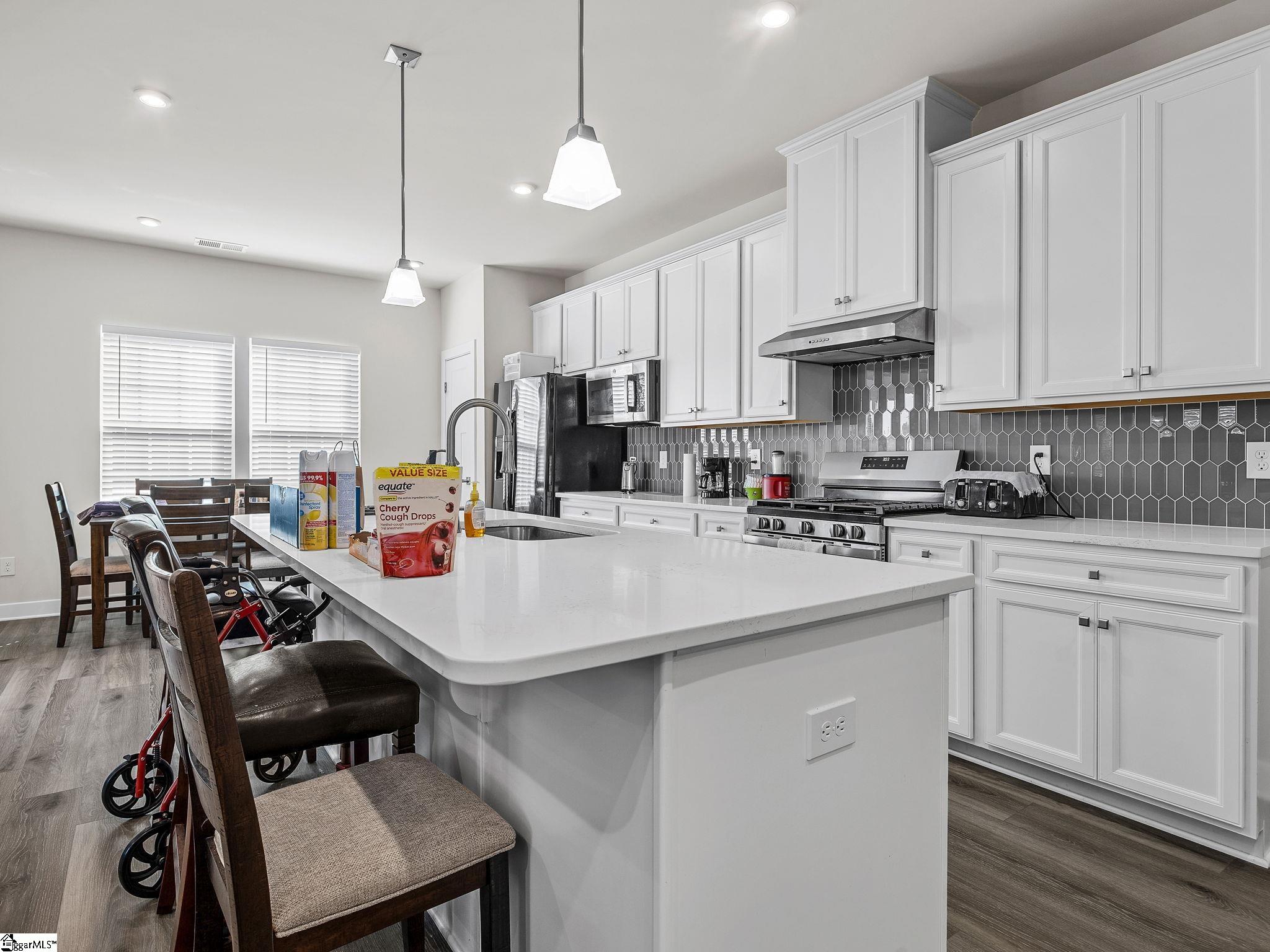 7056 Glass Court Property Photo 13