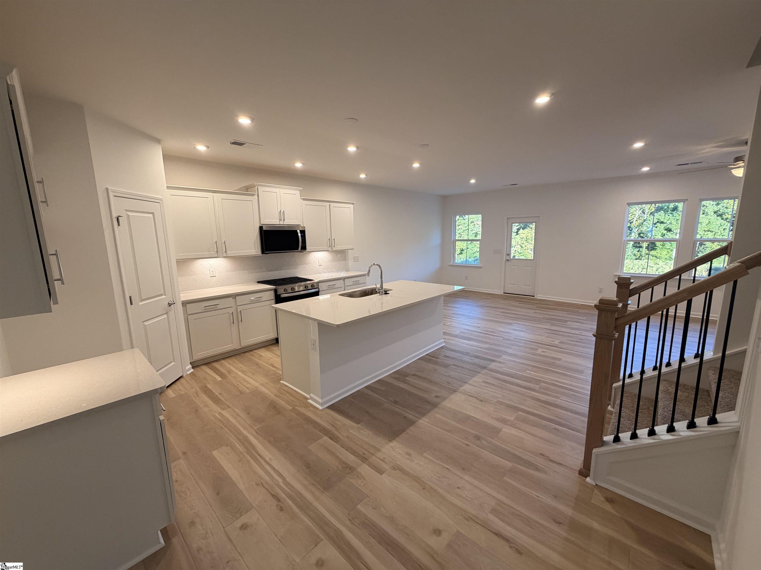1446 Willow Ridge Way Property Photo 4