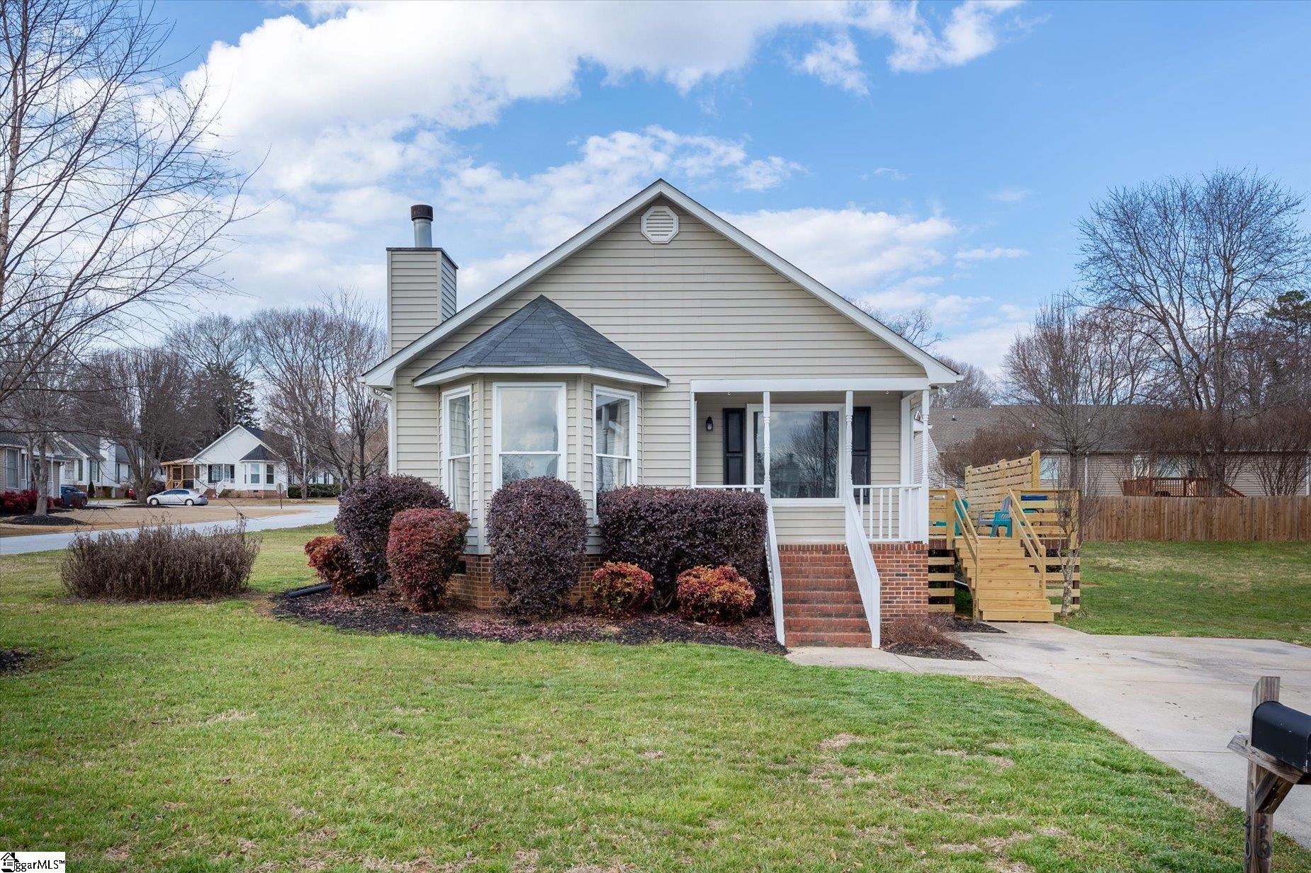 401 Fairdale Drive Property Photo 1
