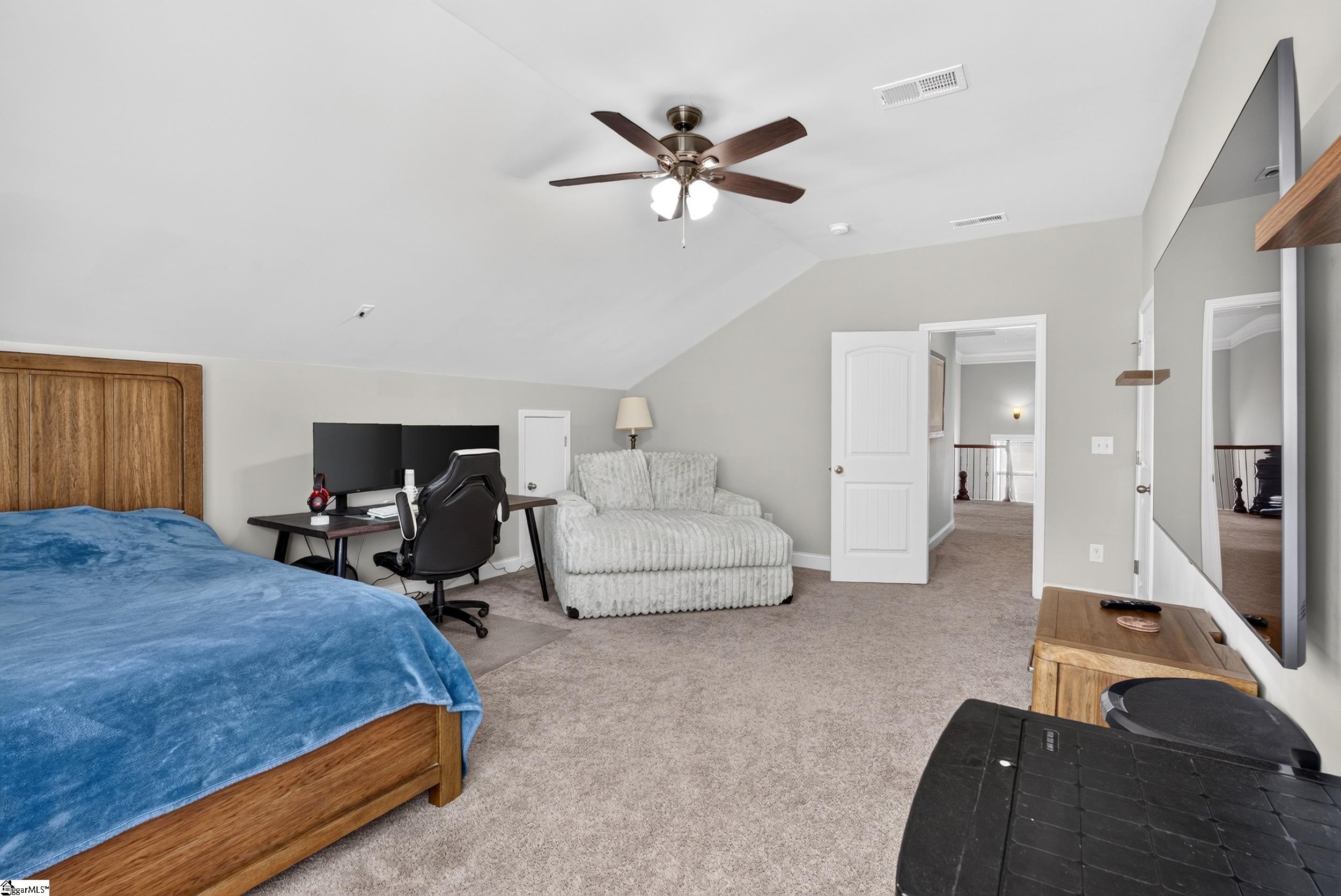 35 Winged Bourne Court Property Photo 33