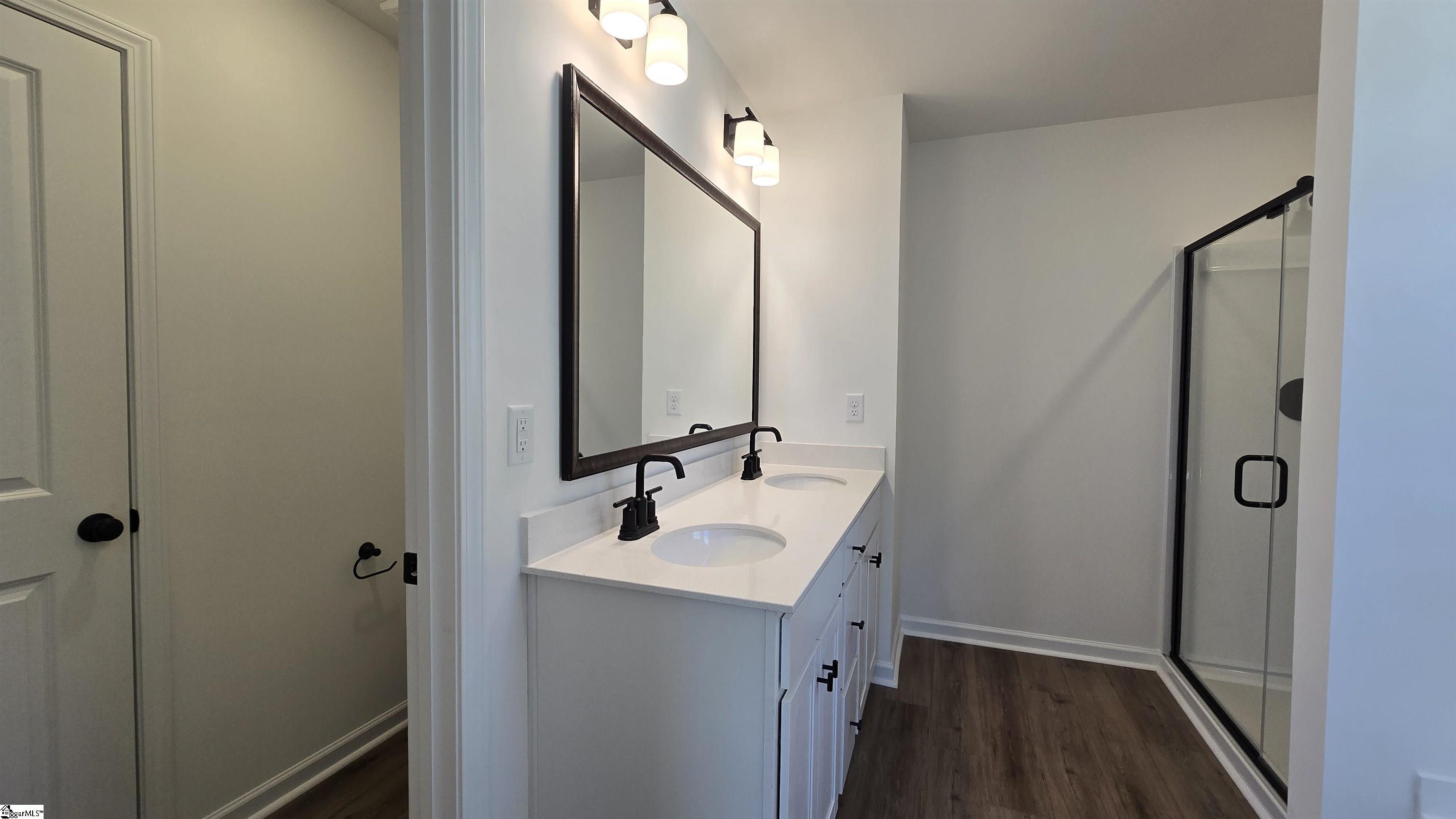 16 Gateway Street Property Photo 12