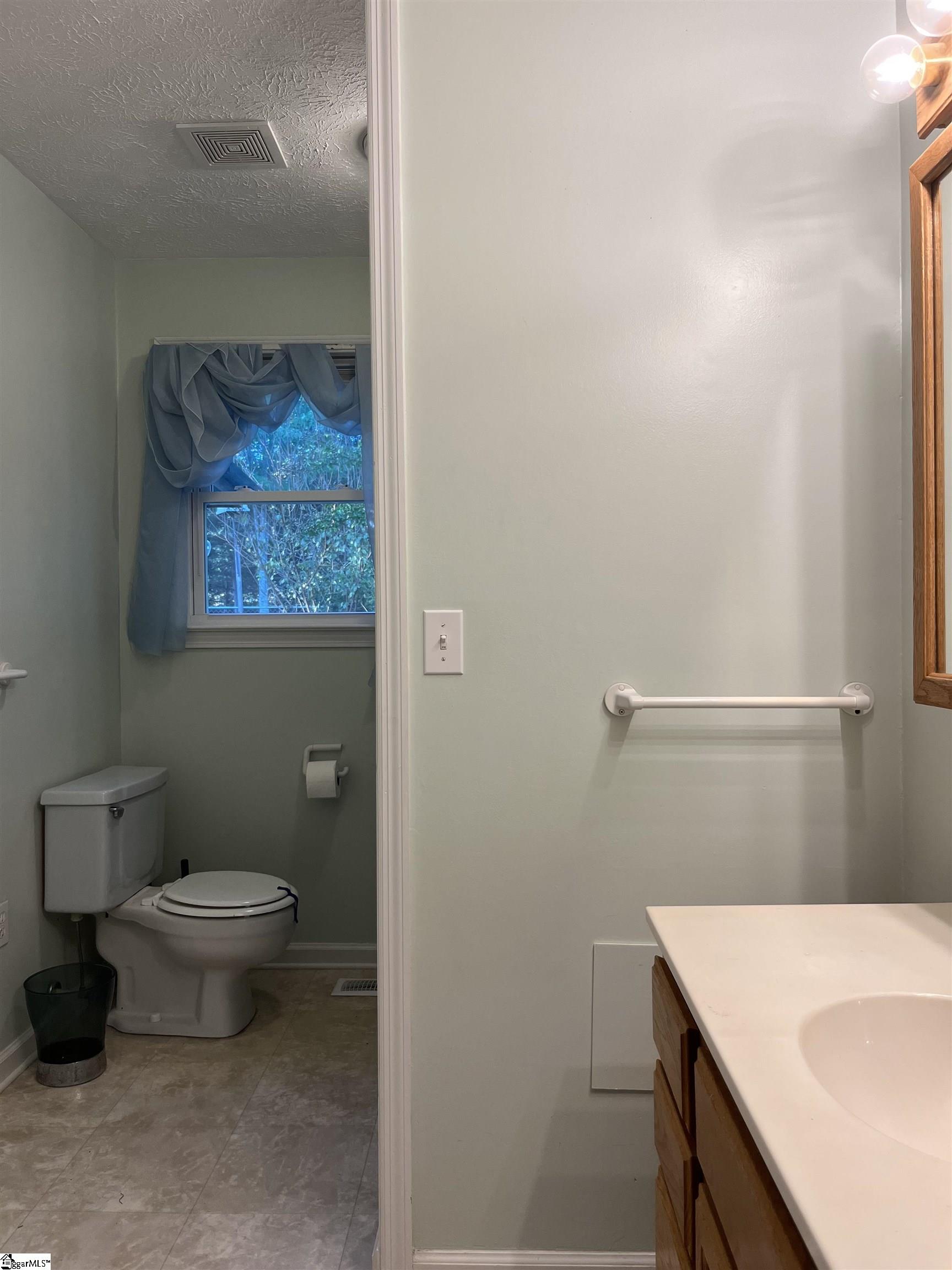 10 Cadillac Court Property Photo 14