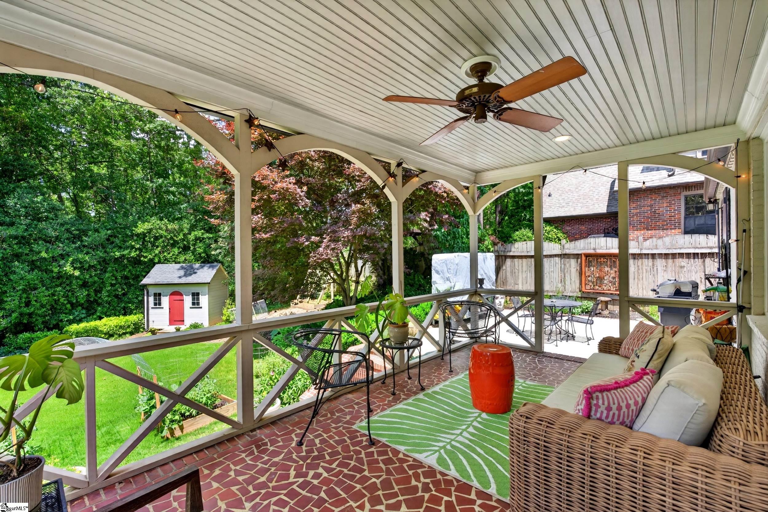 121 Tindal Avenue Property Photo 8