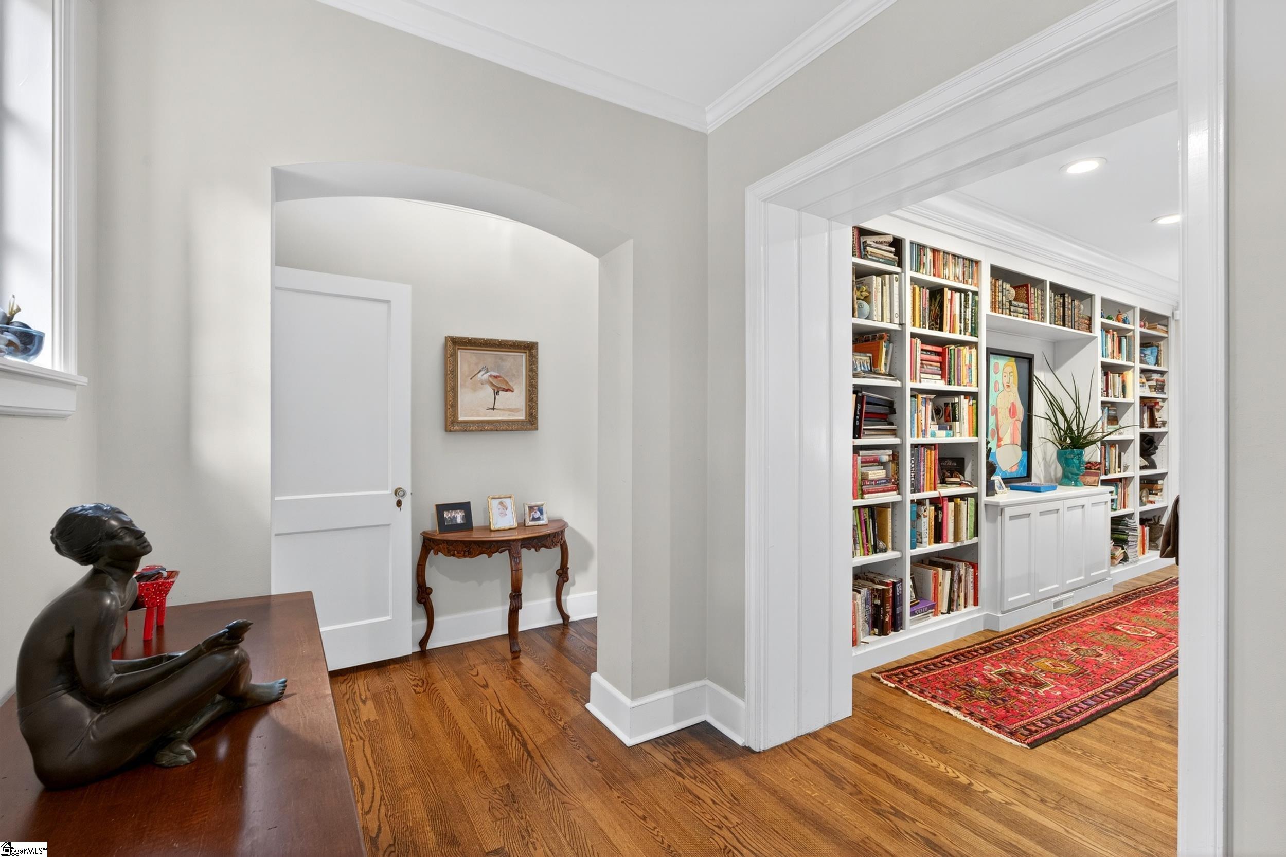121 Tindal Avenue Property Photo 10