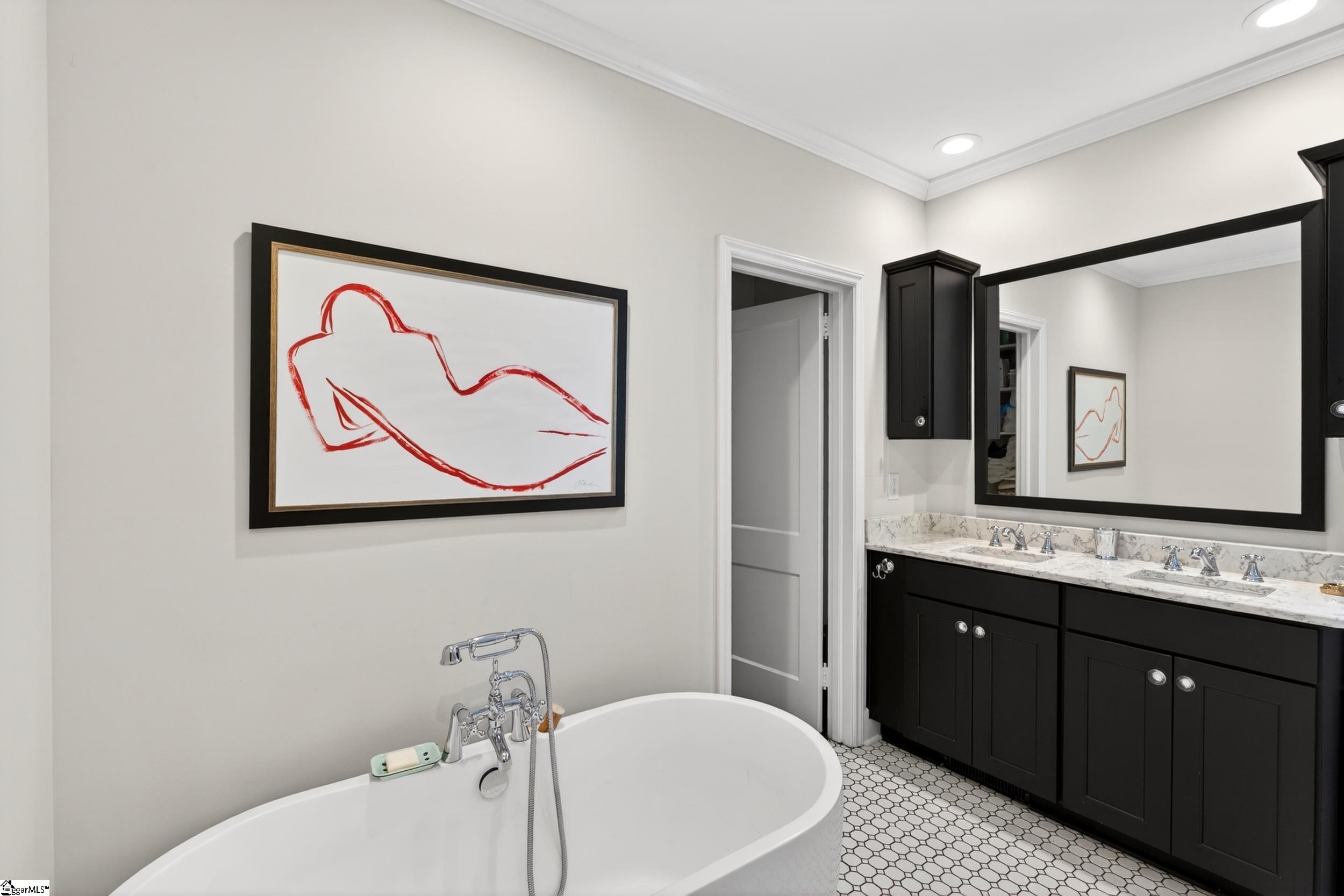 121 Tindal Avenue Property Photo 22