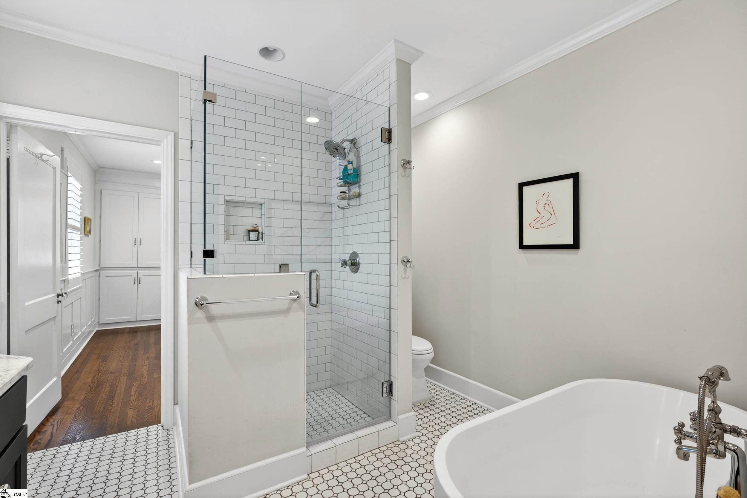 121 Tindal Avenue Property Photo 24
