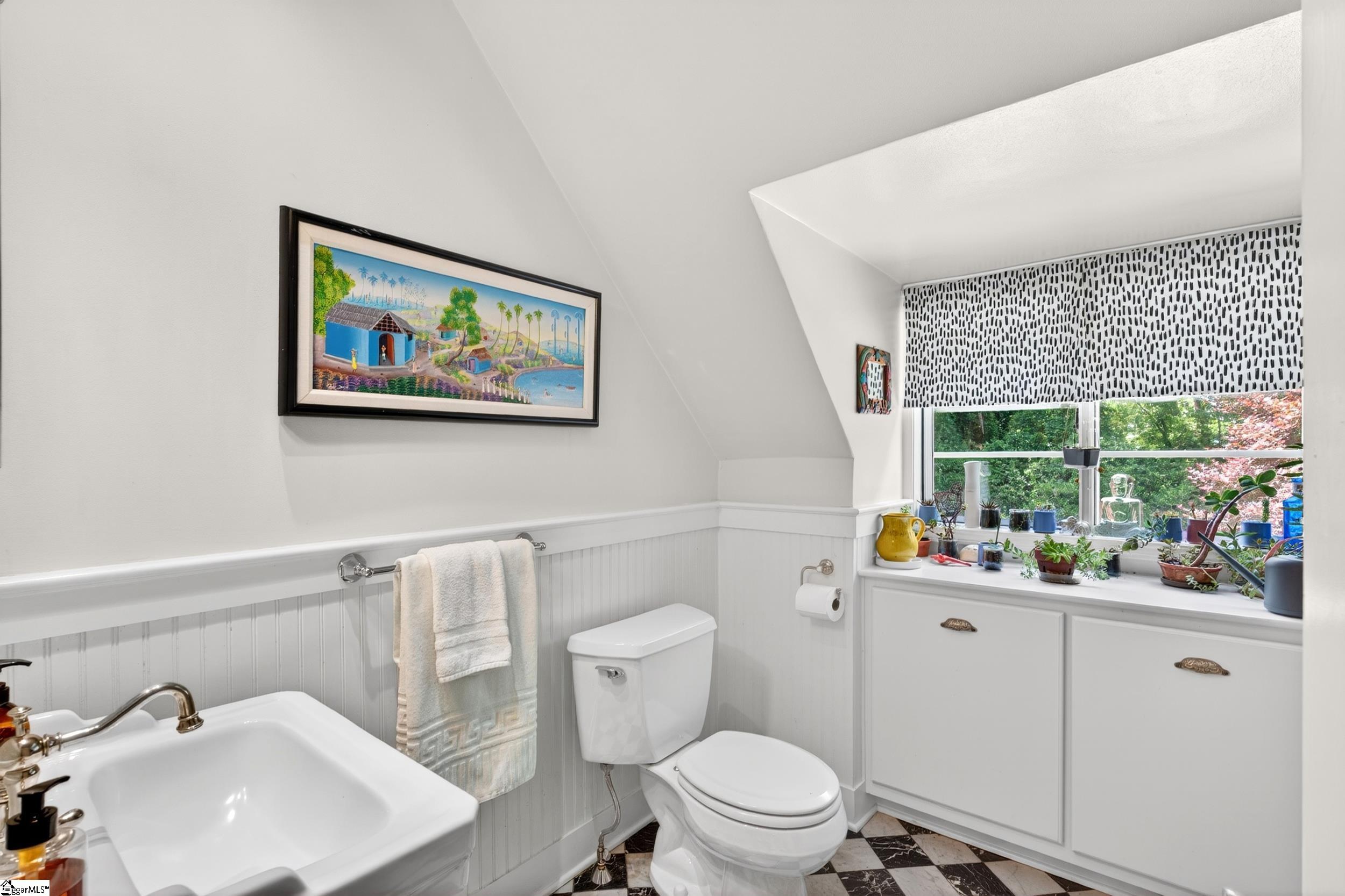 121 Tindal Avenue Property Photo 27
