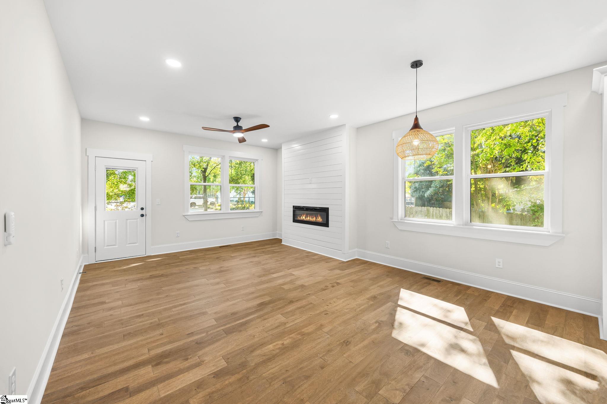 917 2nd Avenue Property Photo 10
