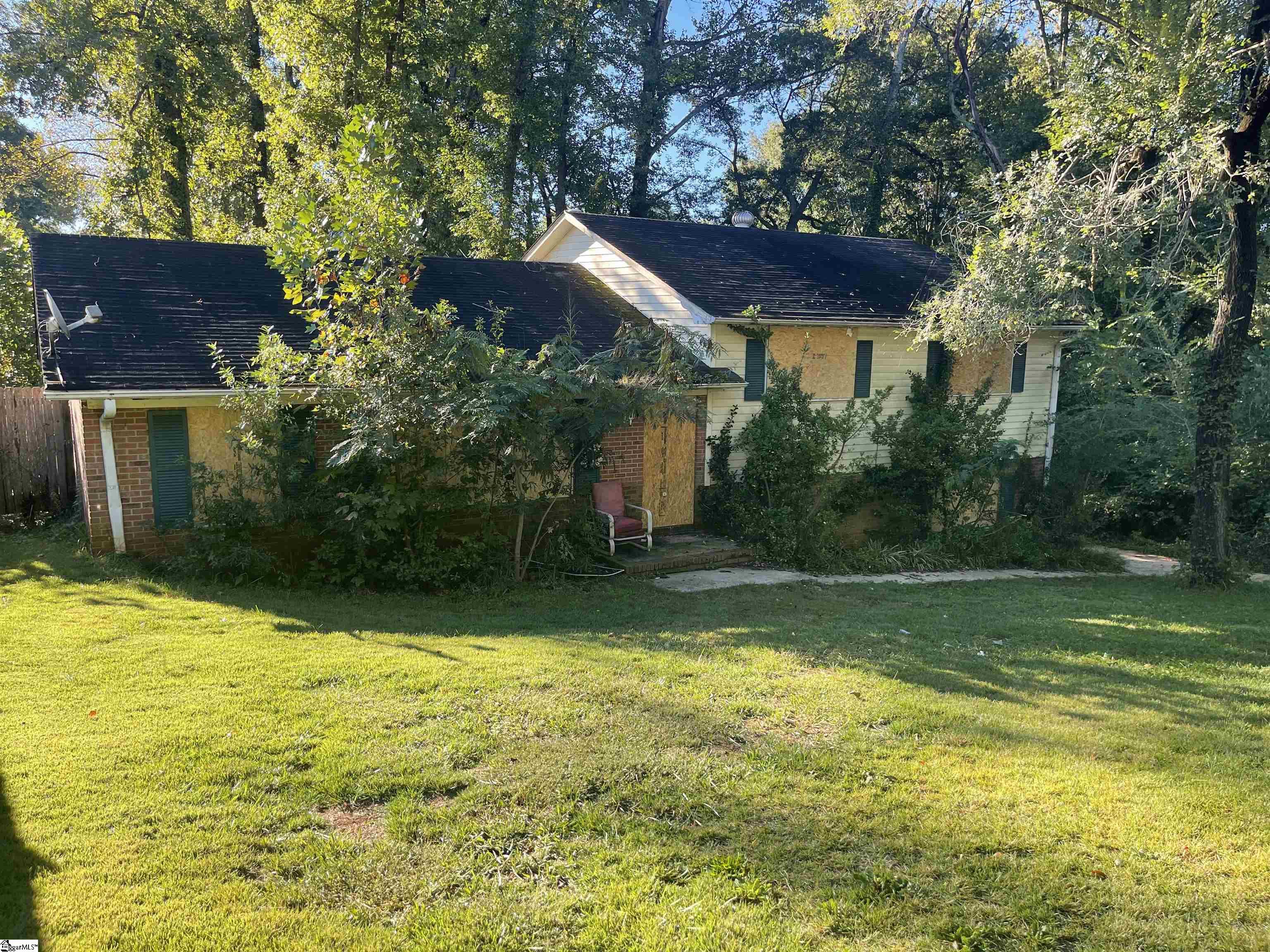 38 Green Acres Drive Property Photo 1