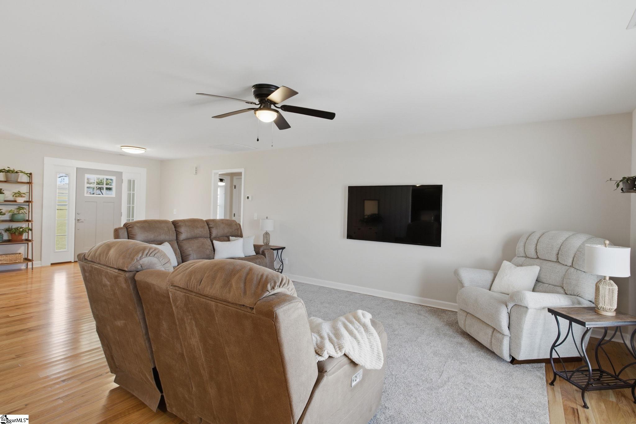 484 Carriage Gate Drive Property Photo 12