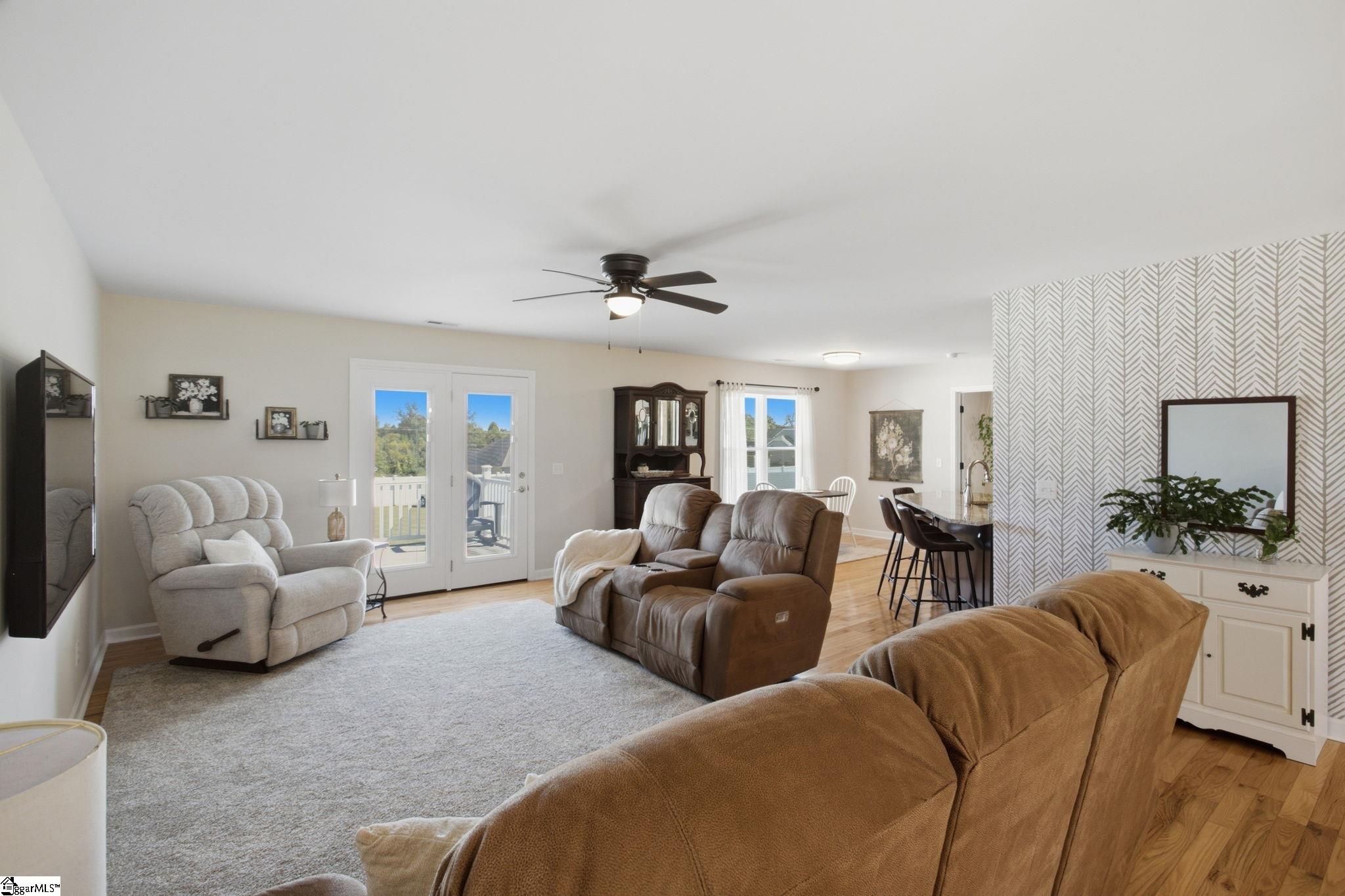 484 Carriage Gate Drive Property Photo 13