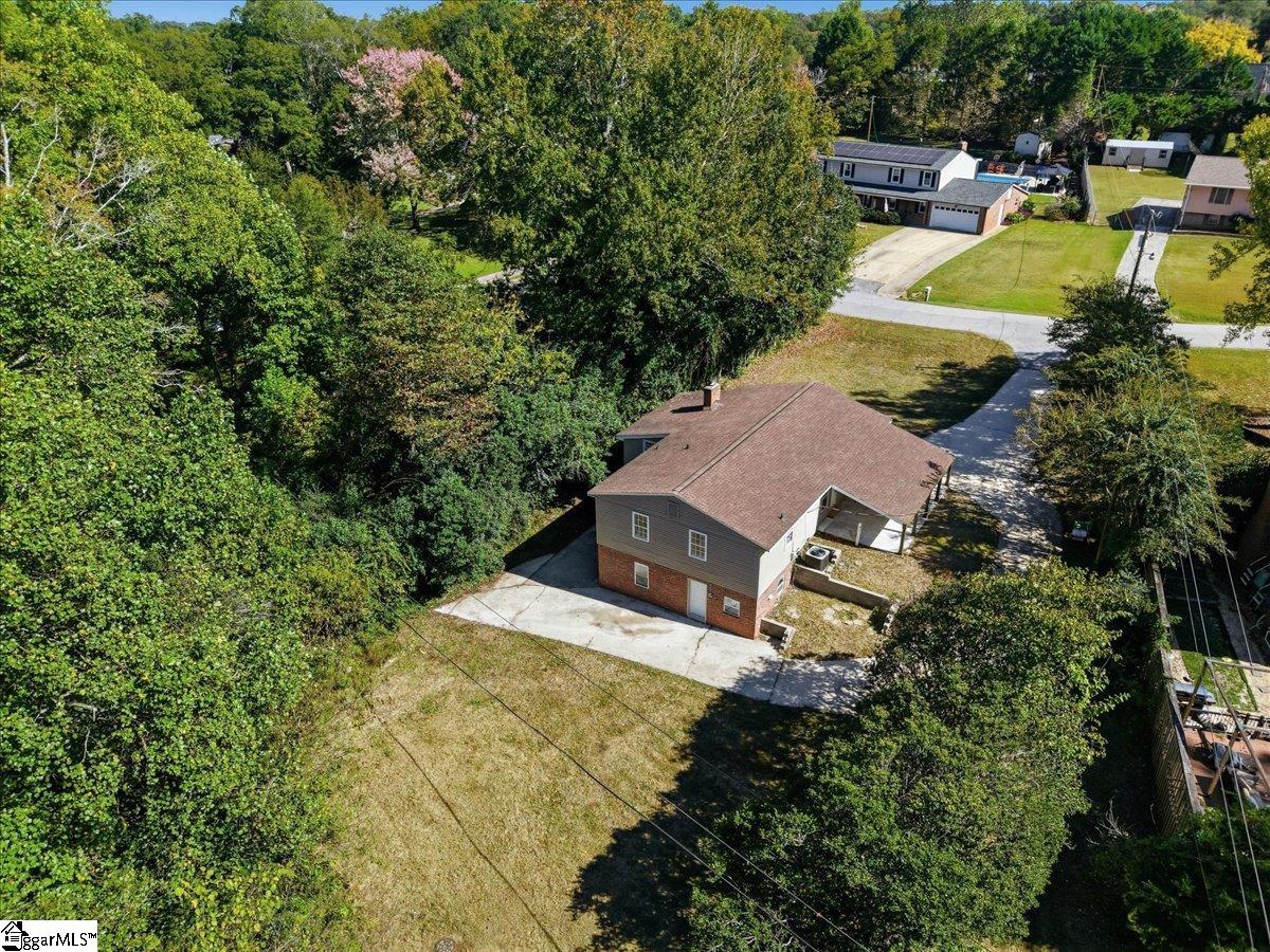 107 Hickory Lane Property Photo 32