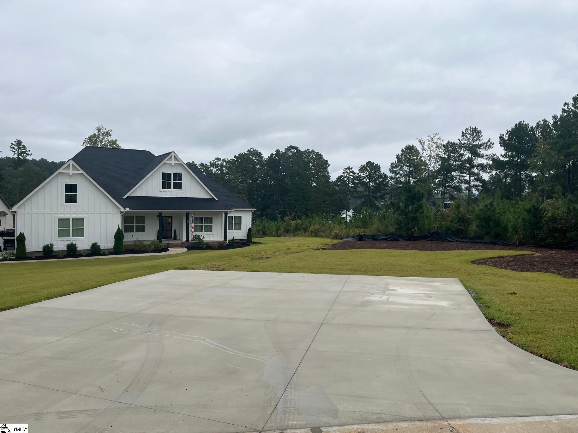 335 Mcalister Road Property Photo 2