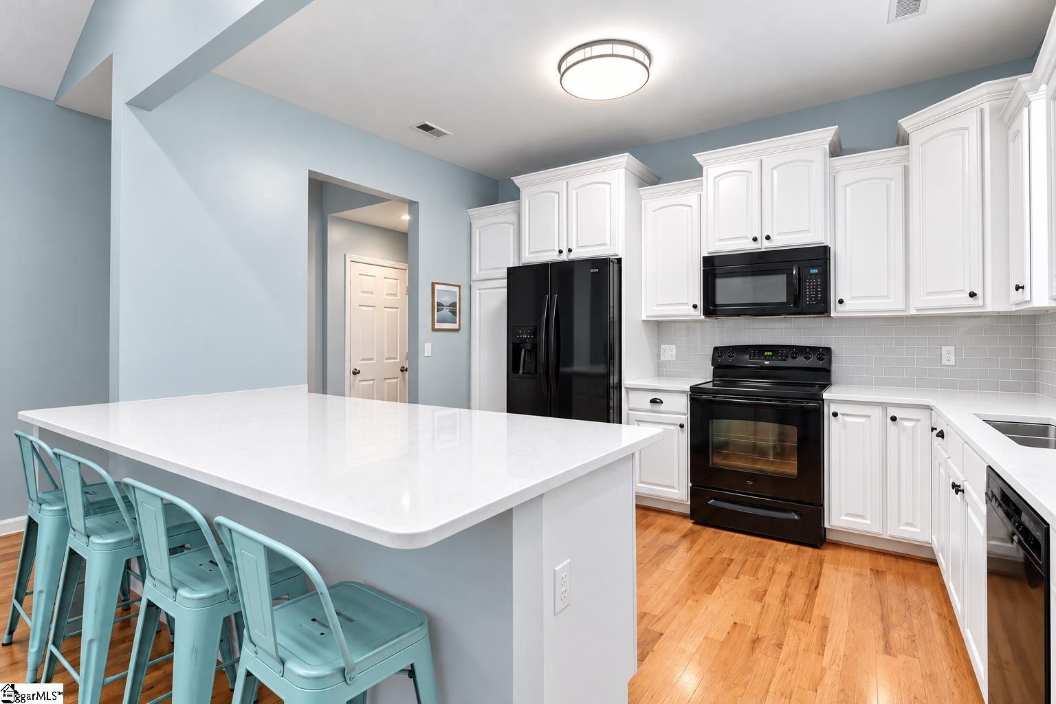 1607071 Property Photo 7