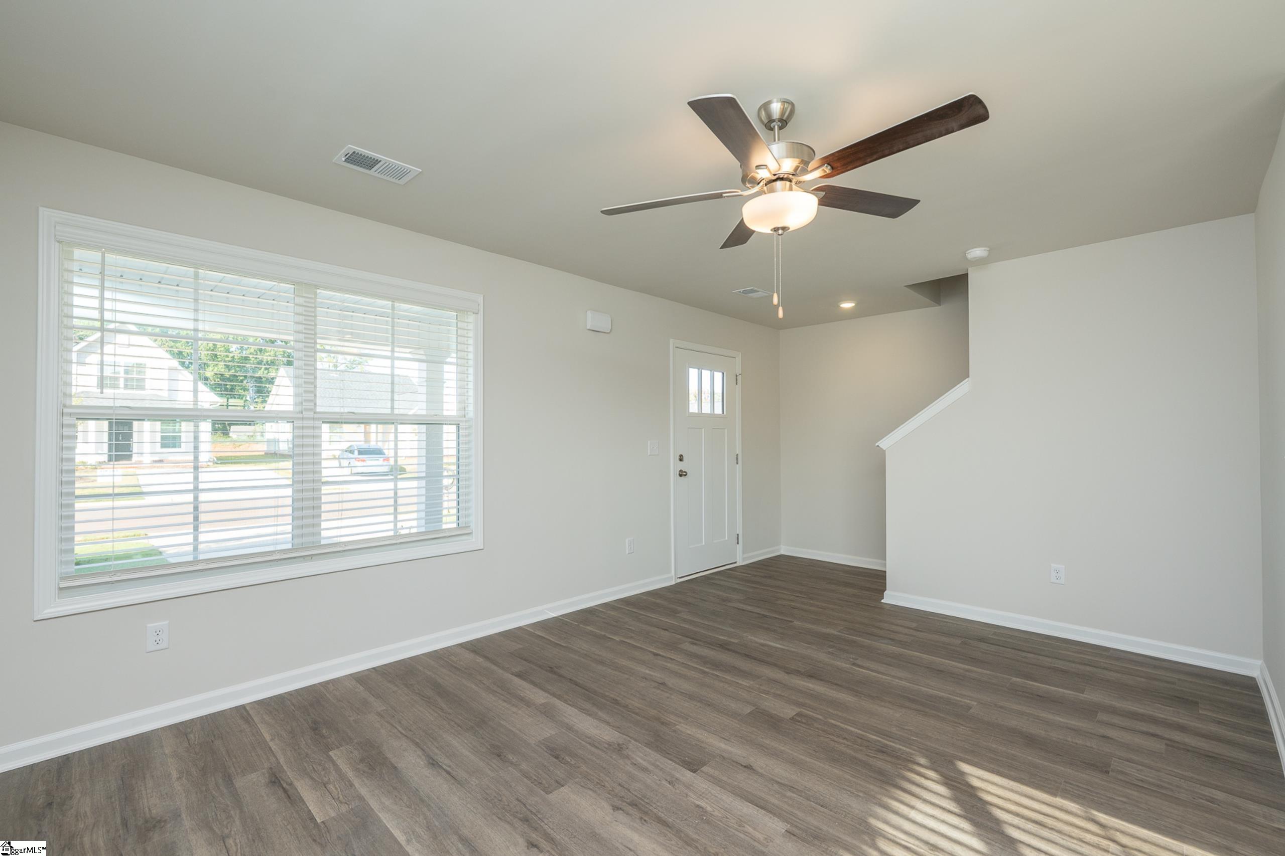 9 Thorndike Way Property Photo 3