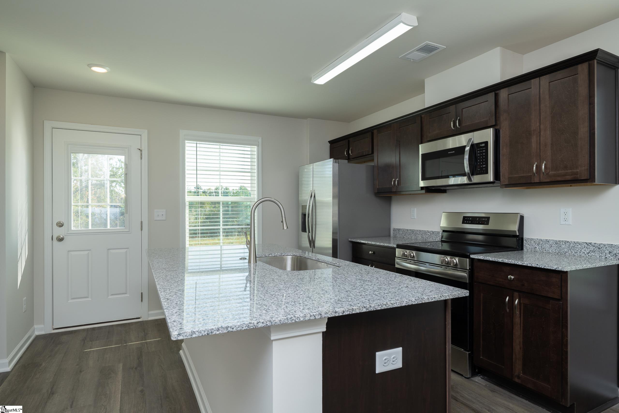 9 Thorndike Way Property Photo 10