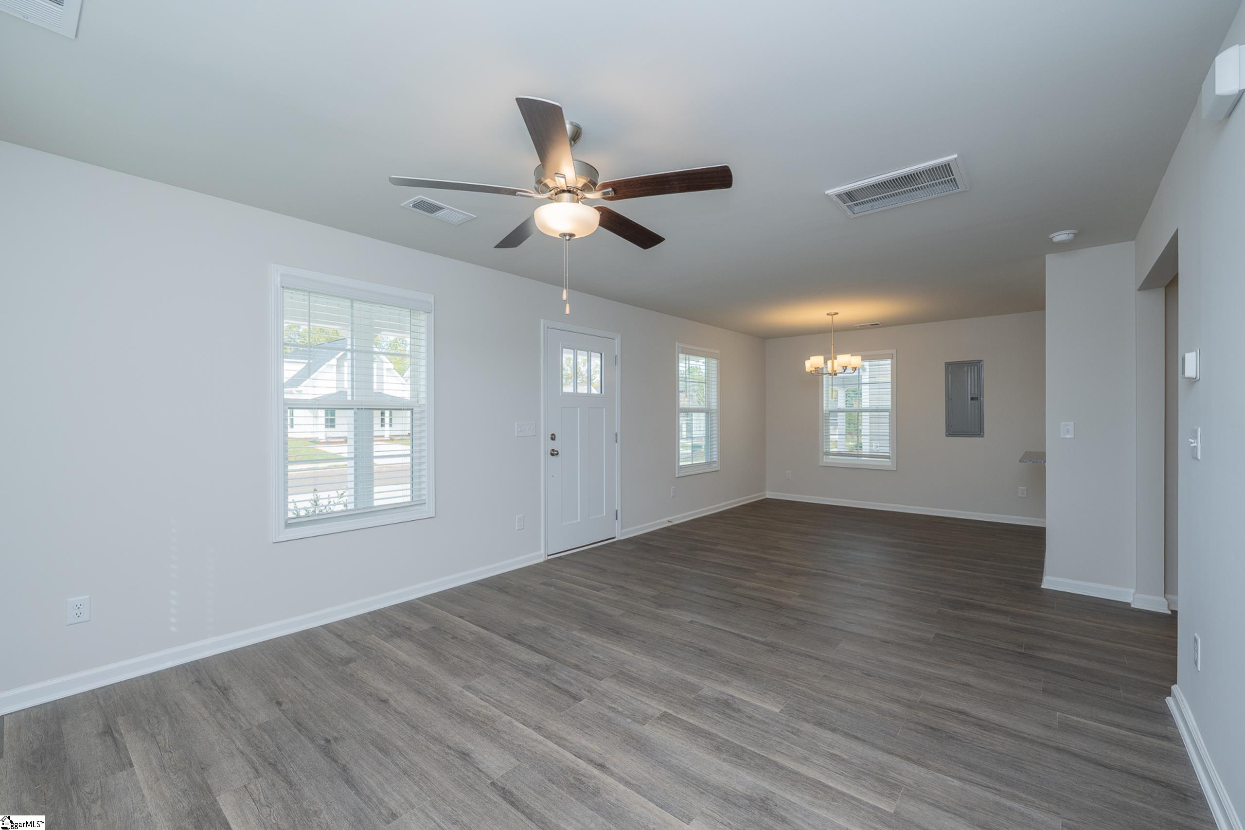 204 Waltham Court Property Photo 3