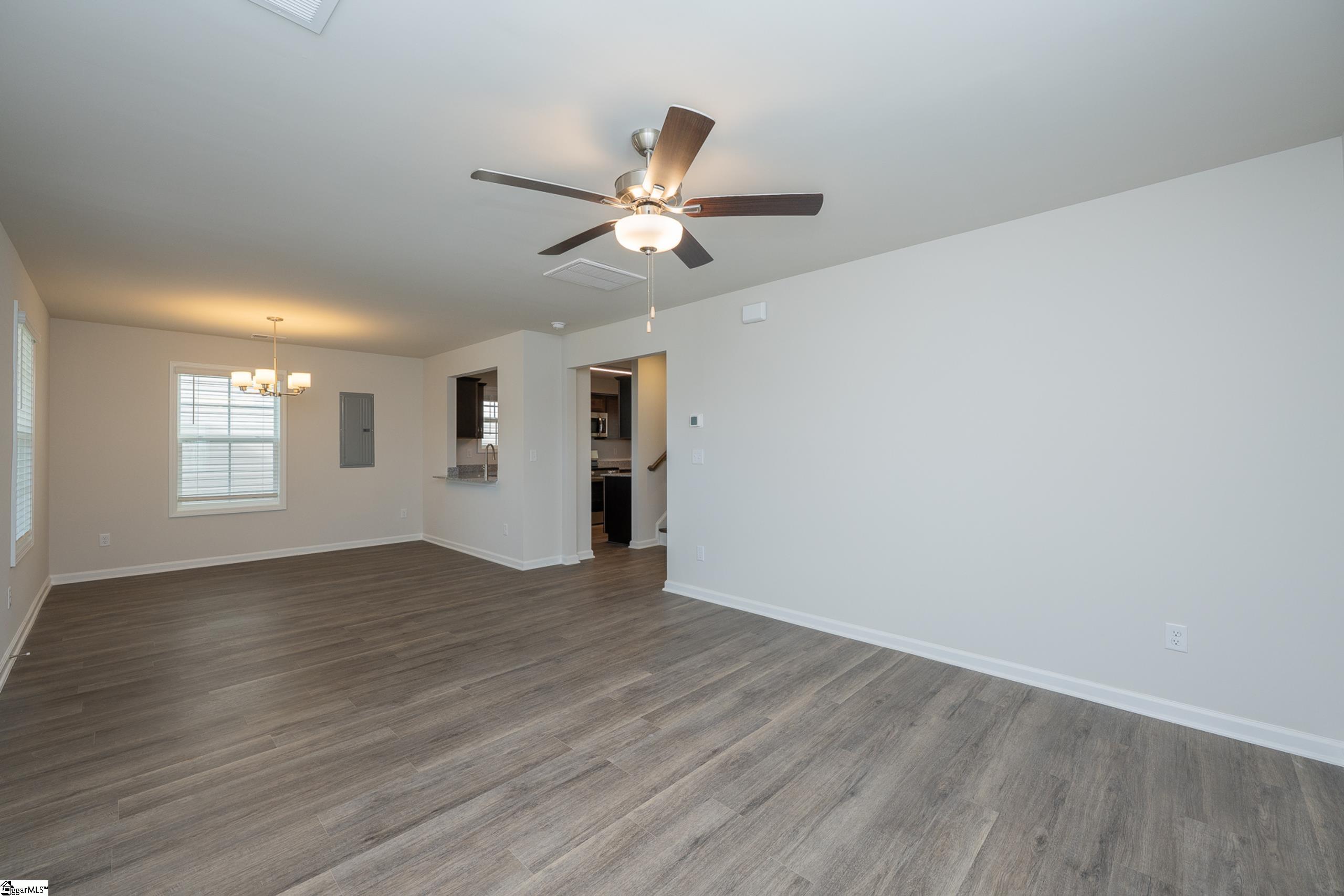 204 Waltham Court Property Photo 5
