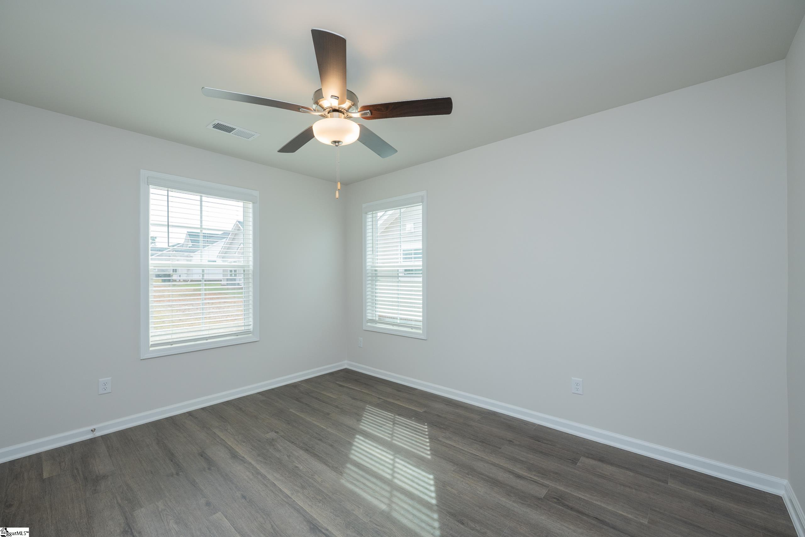 204 Waltham Court Property Photo 11