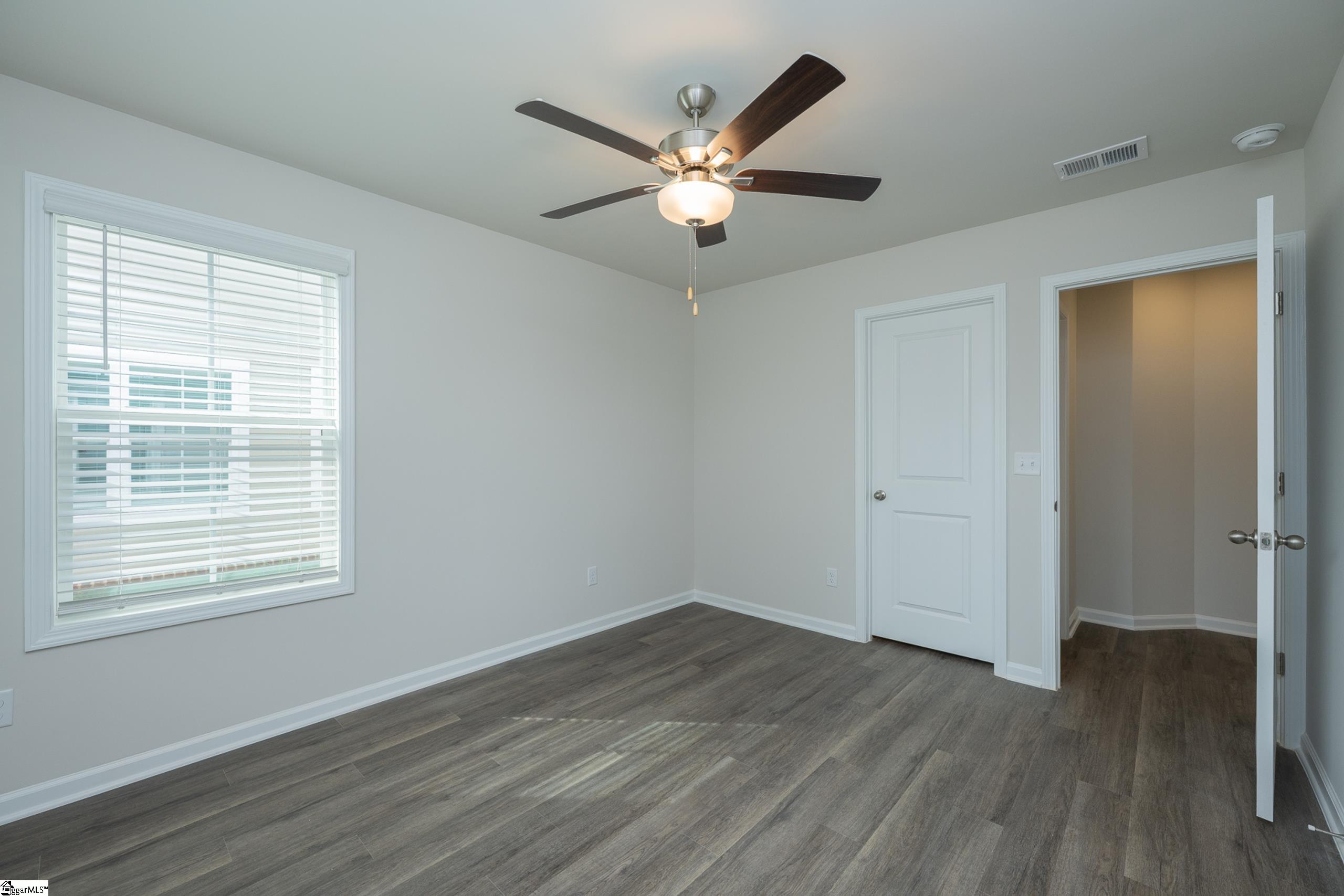 204 Waltham Court Property Photo 12