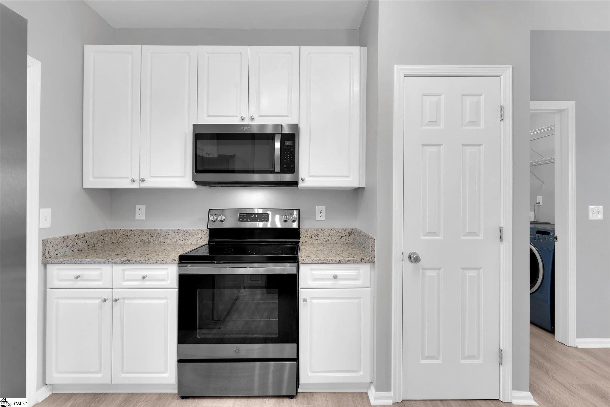 412 Woodruff Lake Way Property Photo 14
