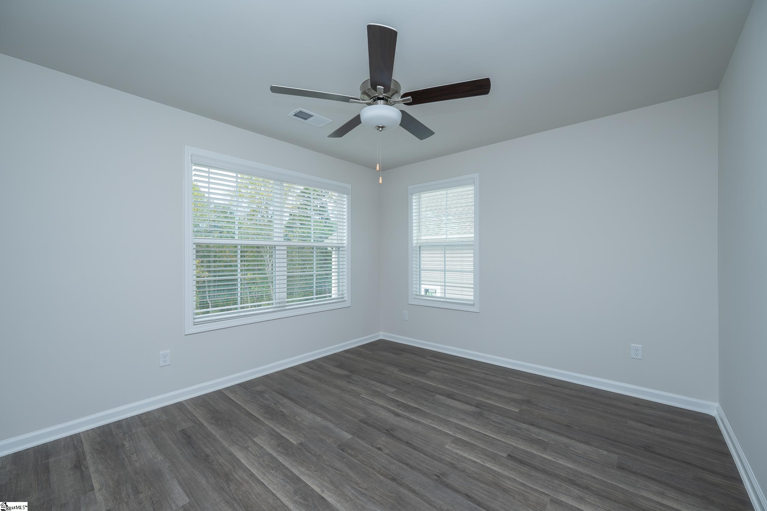 213 Waltham Court Property Photo 16