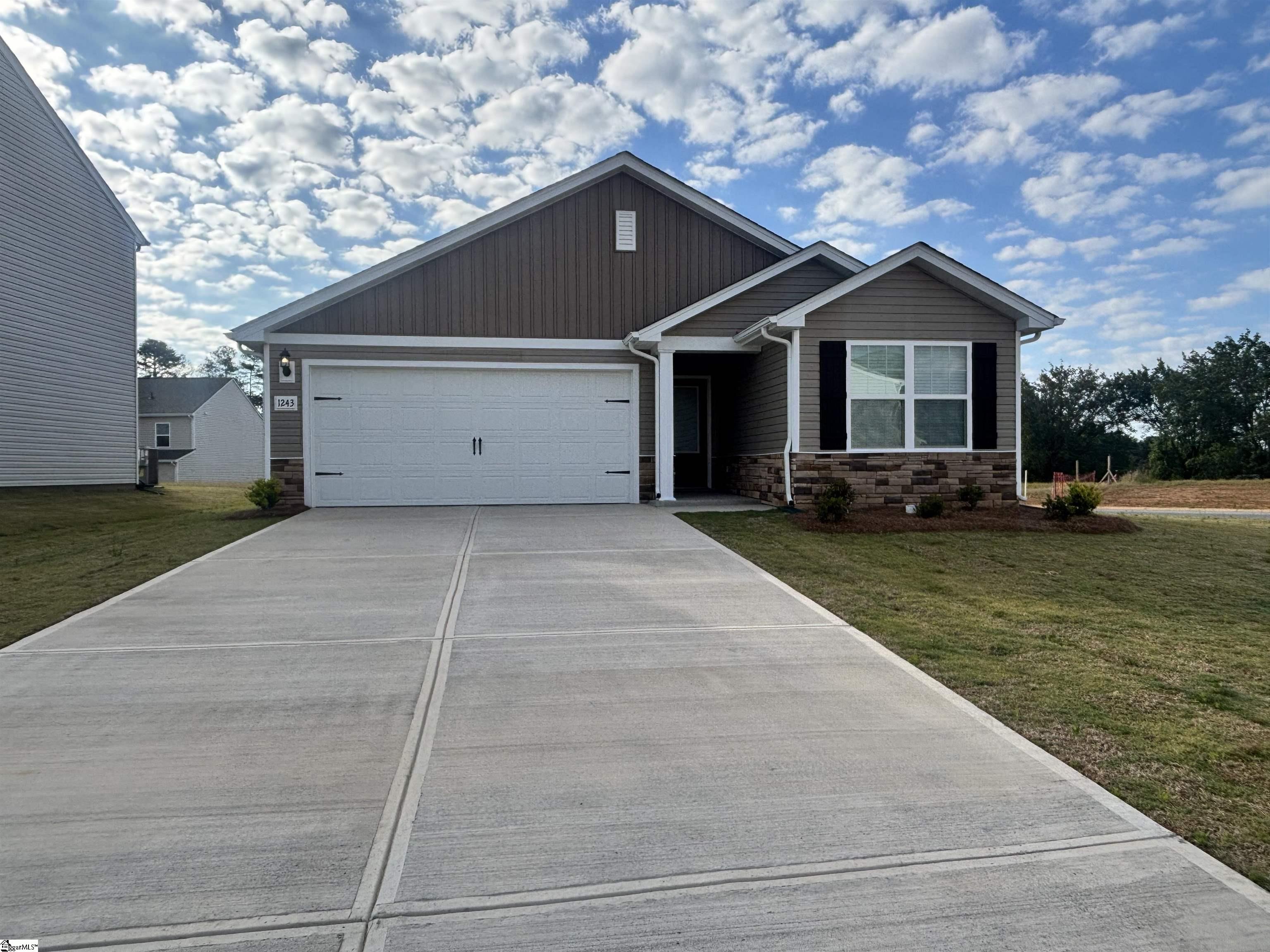 1243 Crested Iris Street Property Photo 1