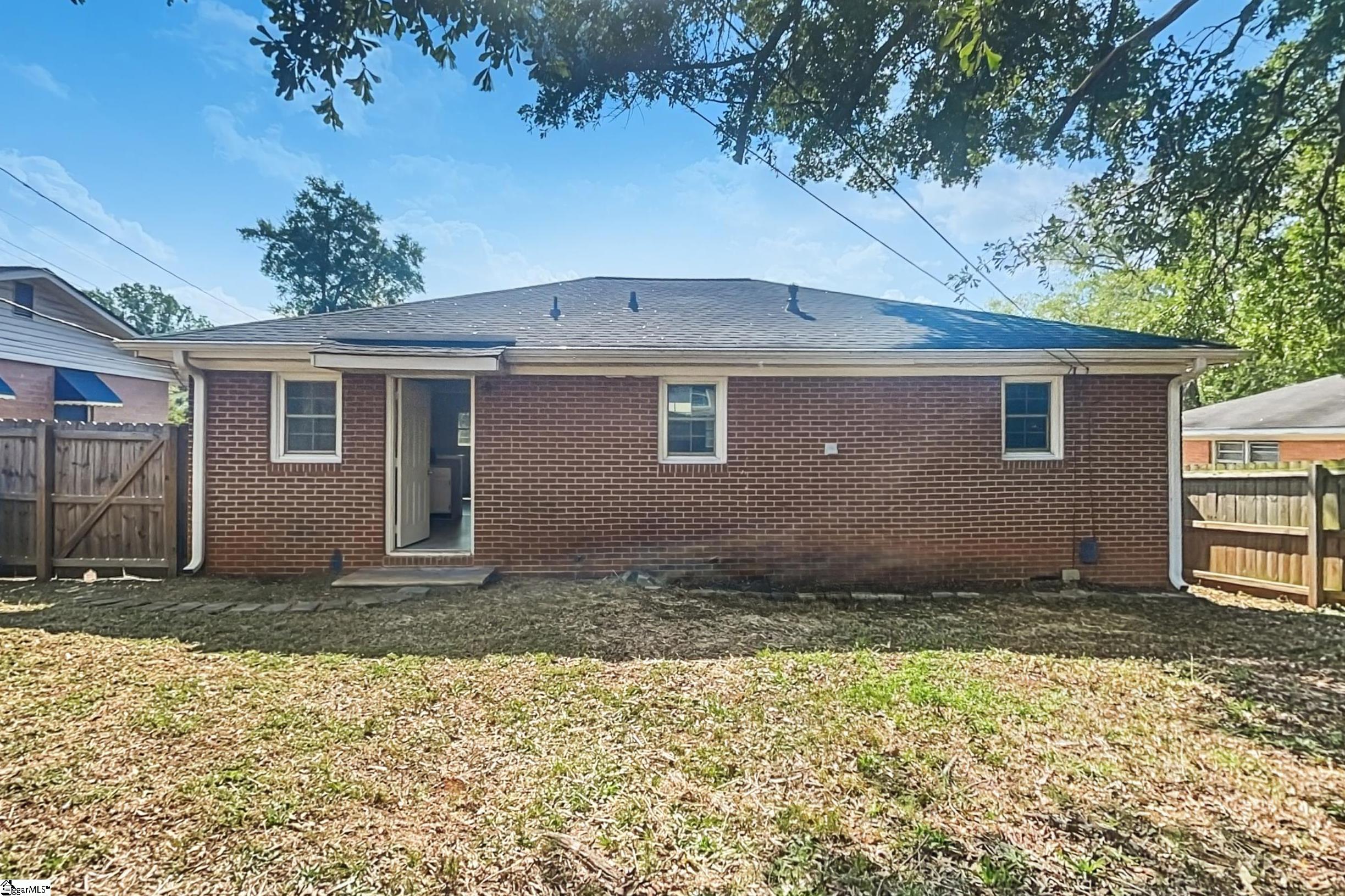 121 Norris Court Property Photo 15