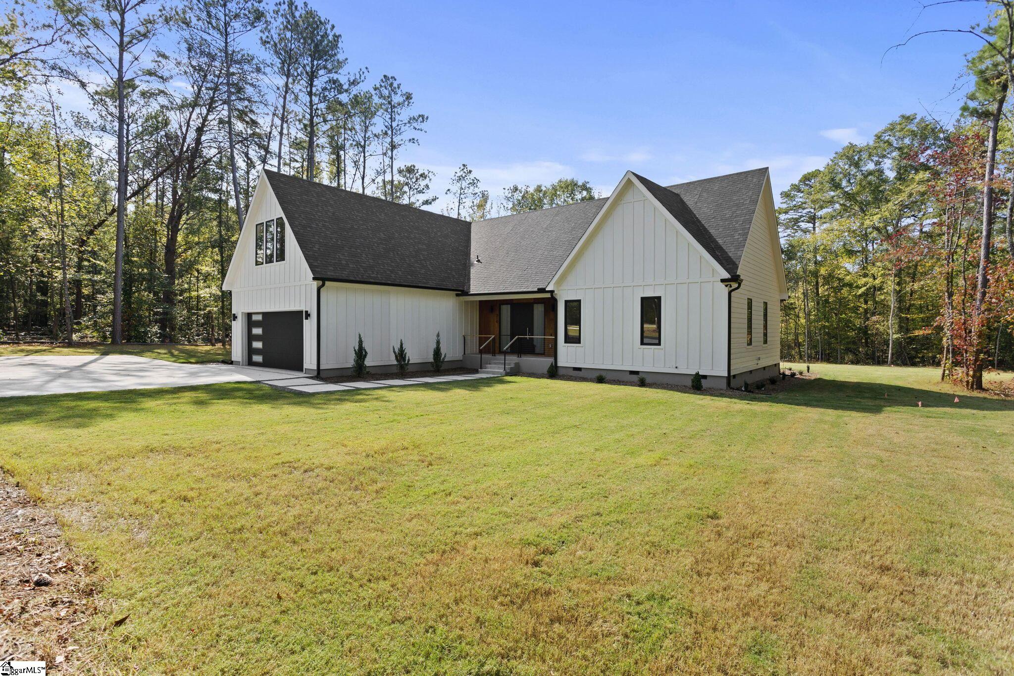 310 S Nelson Drive Property Photo 4