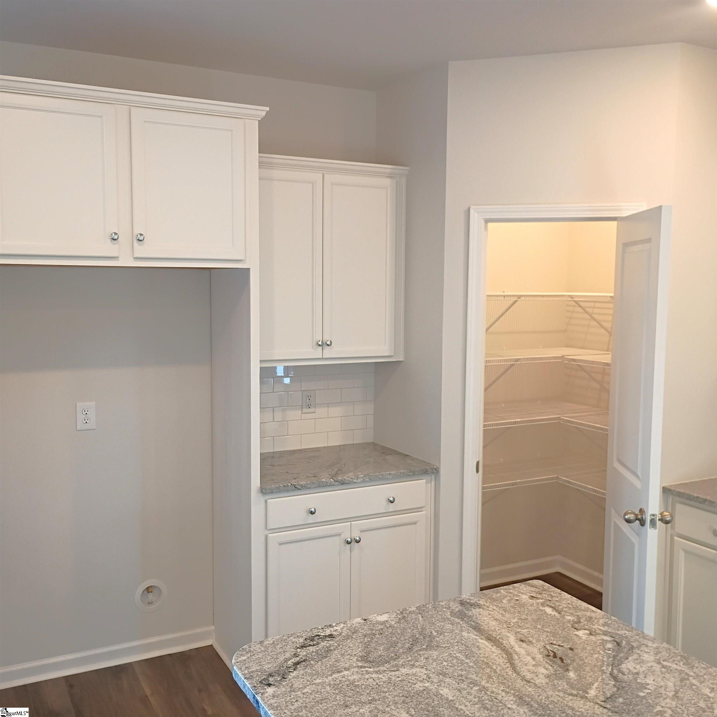 410 Wirthlan Lane Property Photo 5