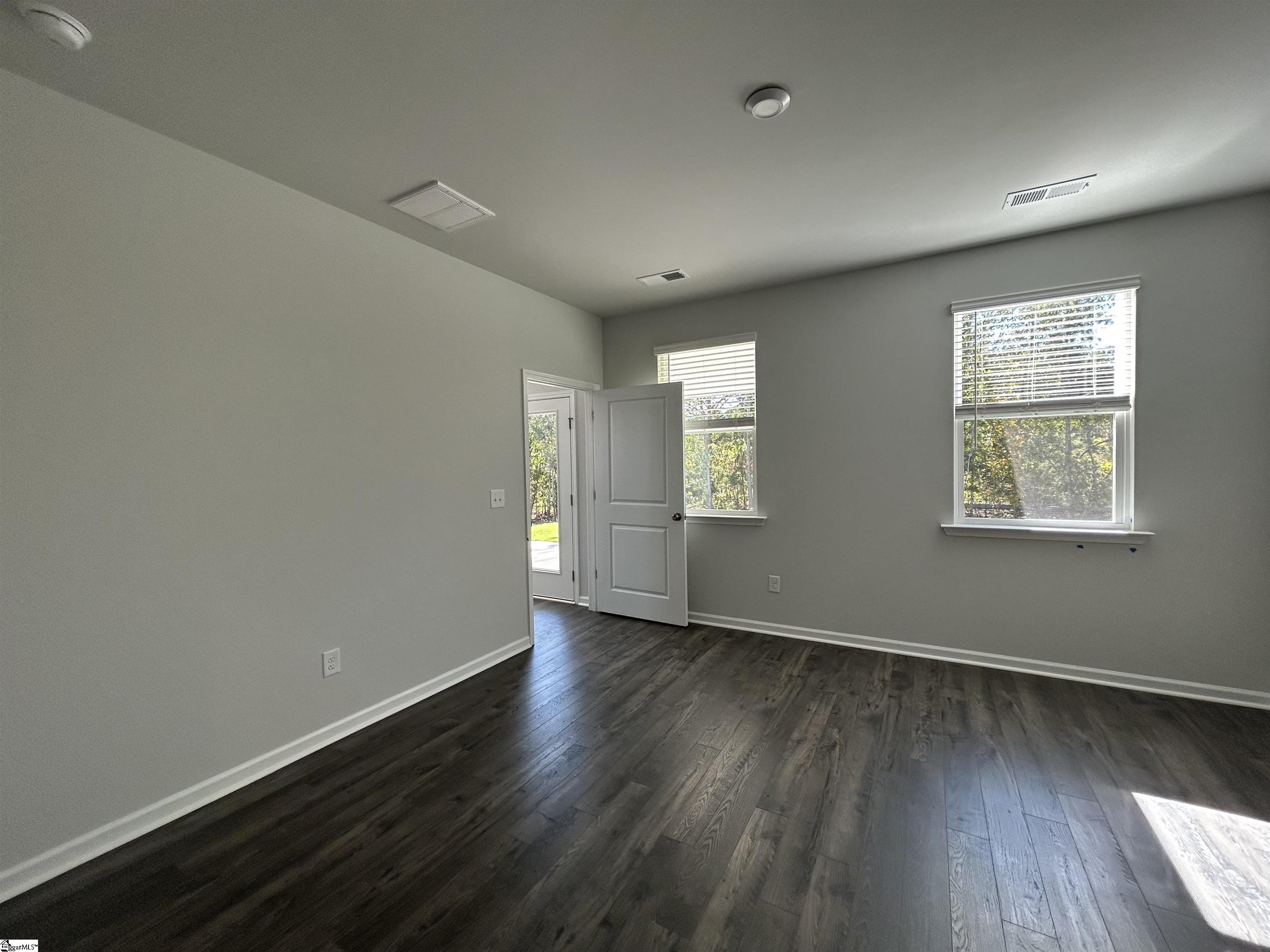 1012 Mockernut Way Property Photo 9