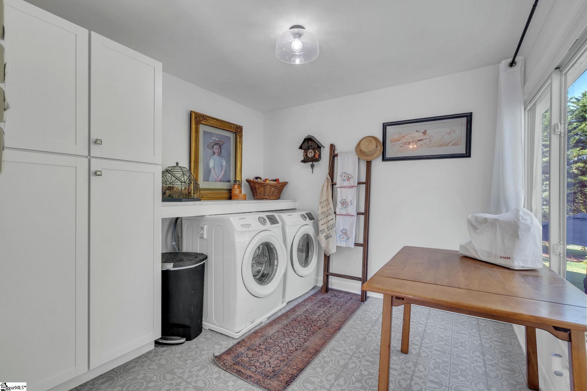 126 Commodore Drive Property Photo 14