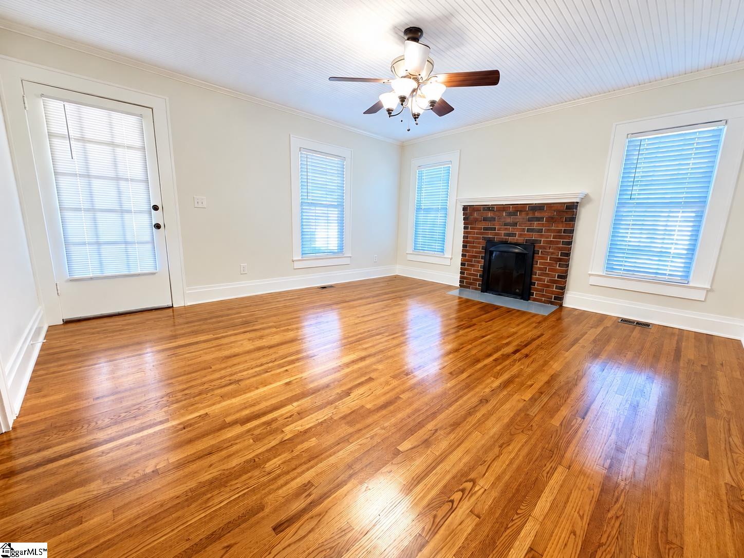 1004 North Harper Street Property Photo 3