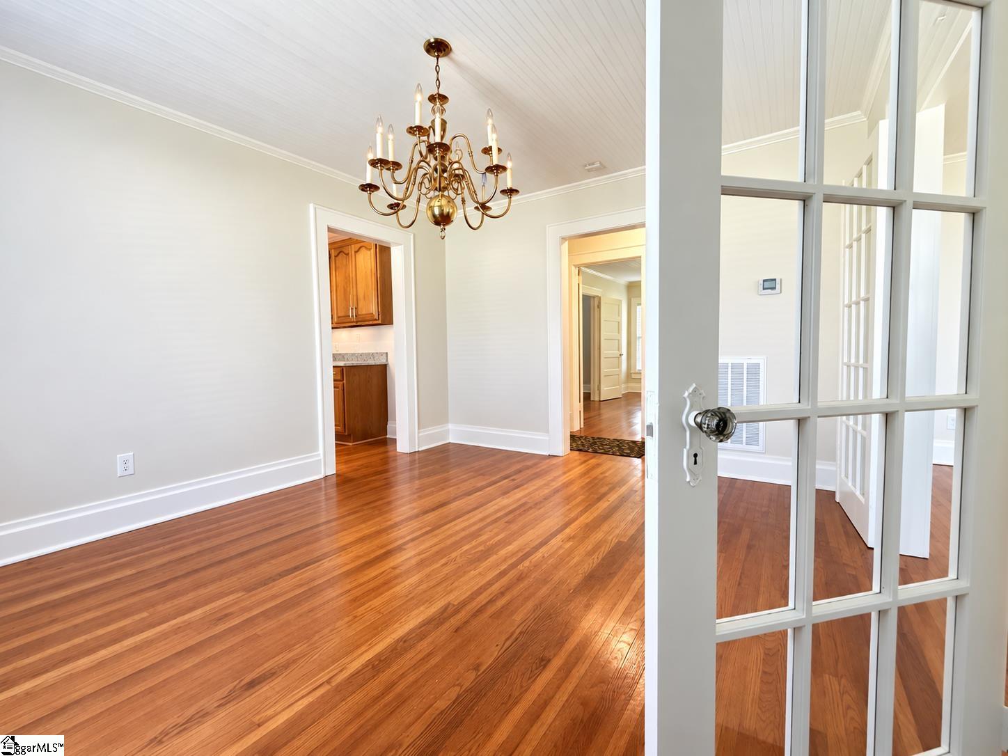 1004 North Harper Street Property Photo 7